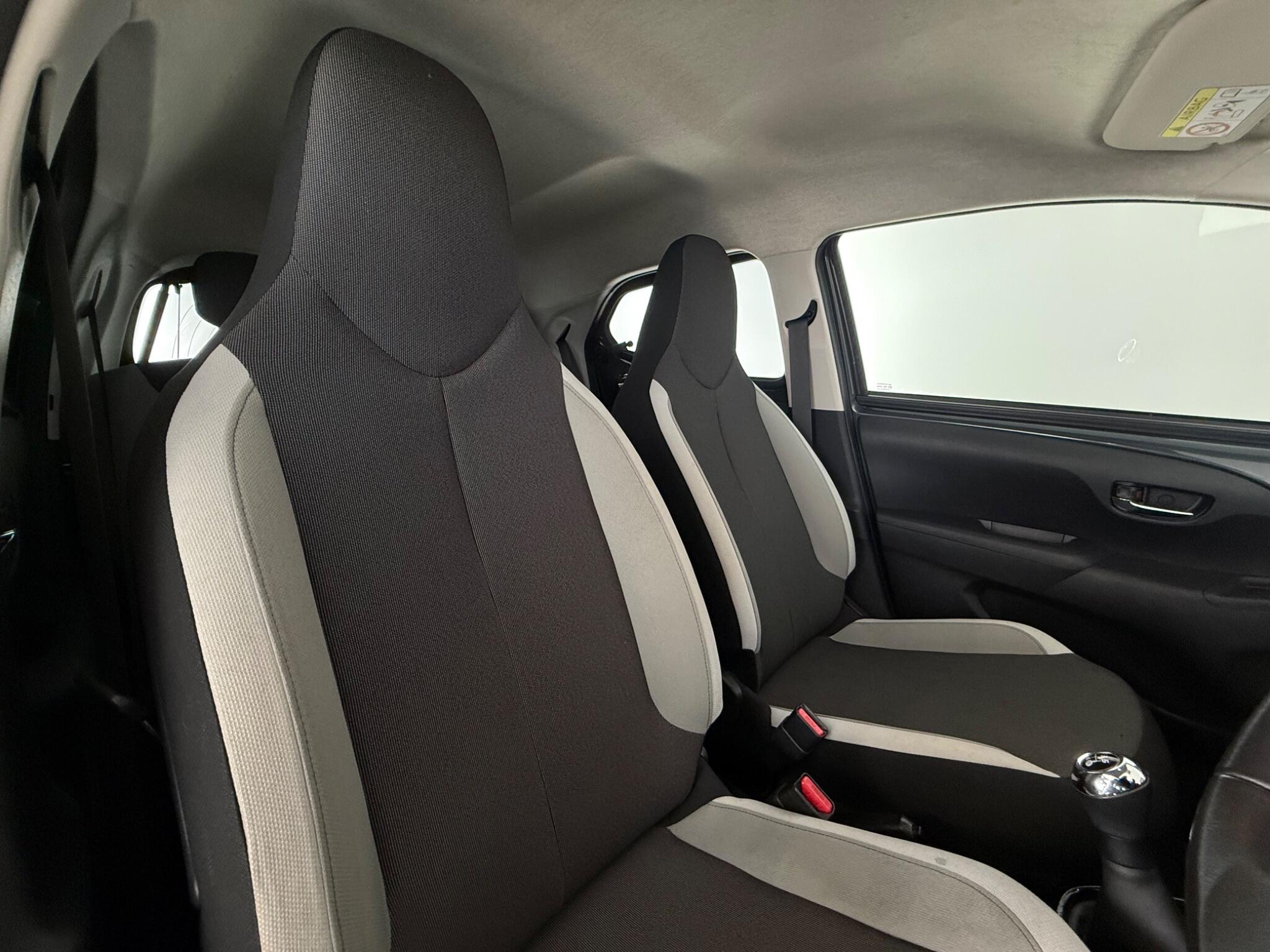 Toyota Aygo view 26
