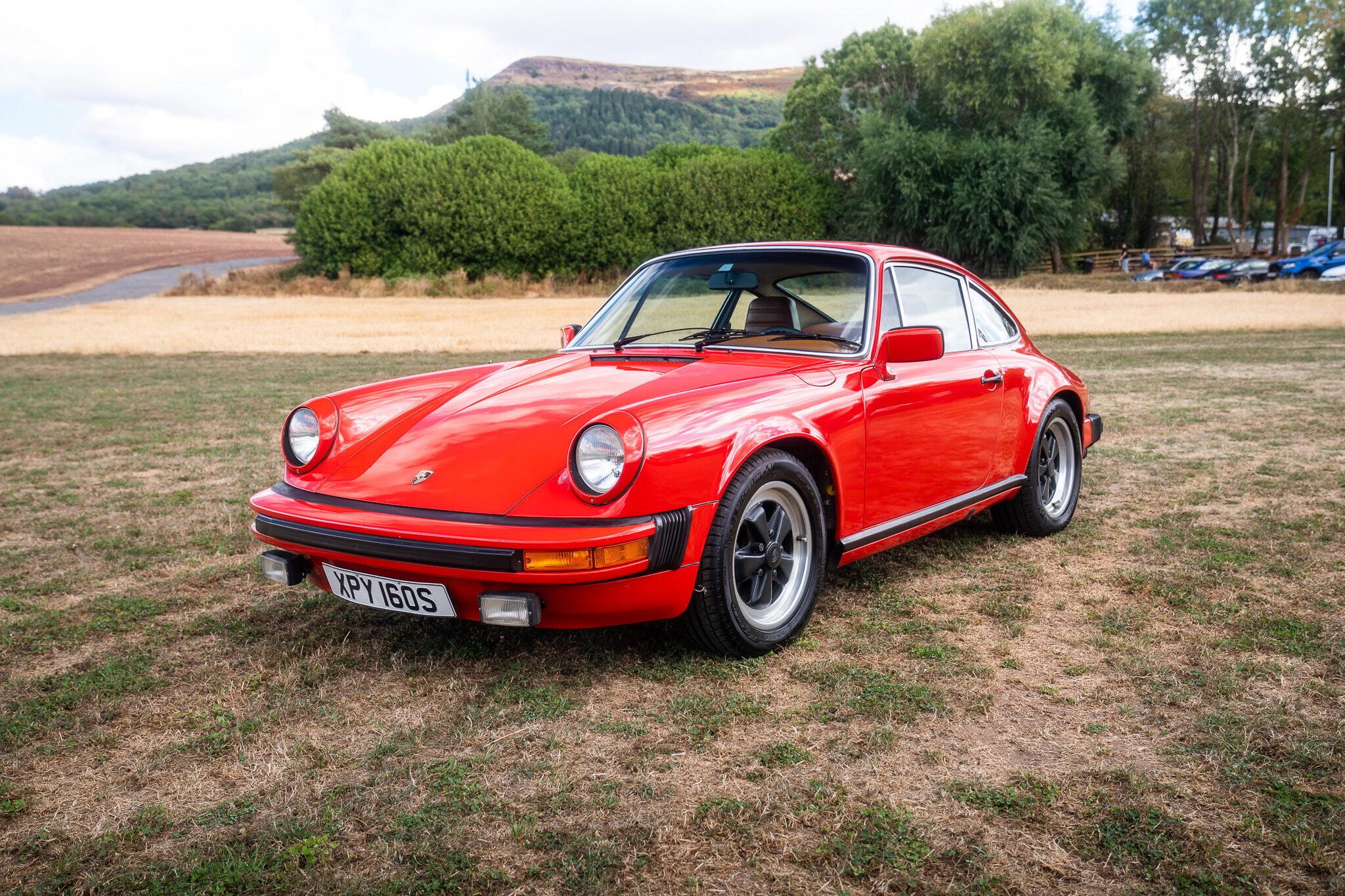 Porsche 911 main image
