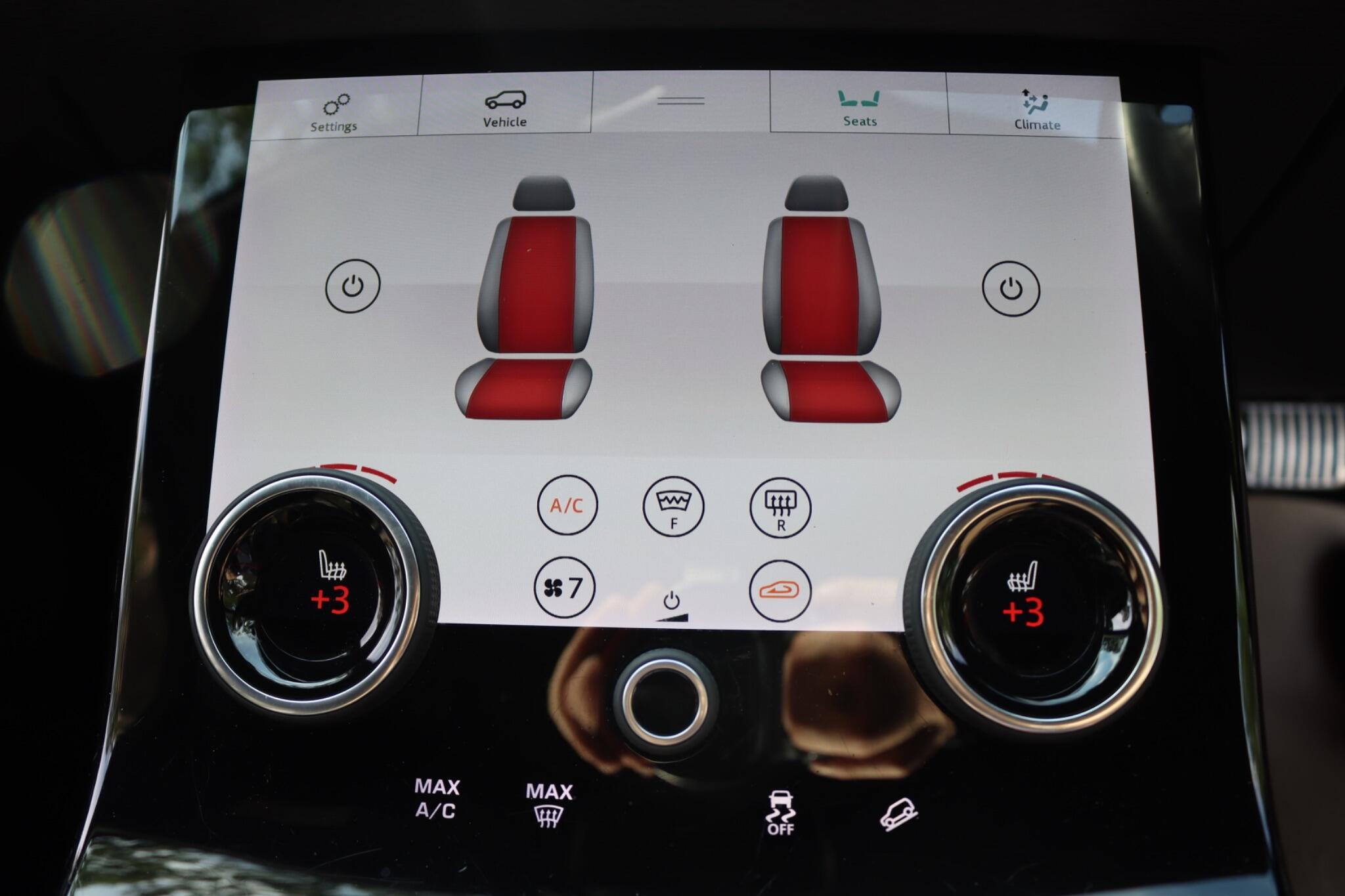 Land Rover Range Rover Velar view 27