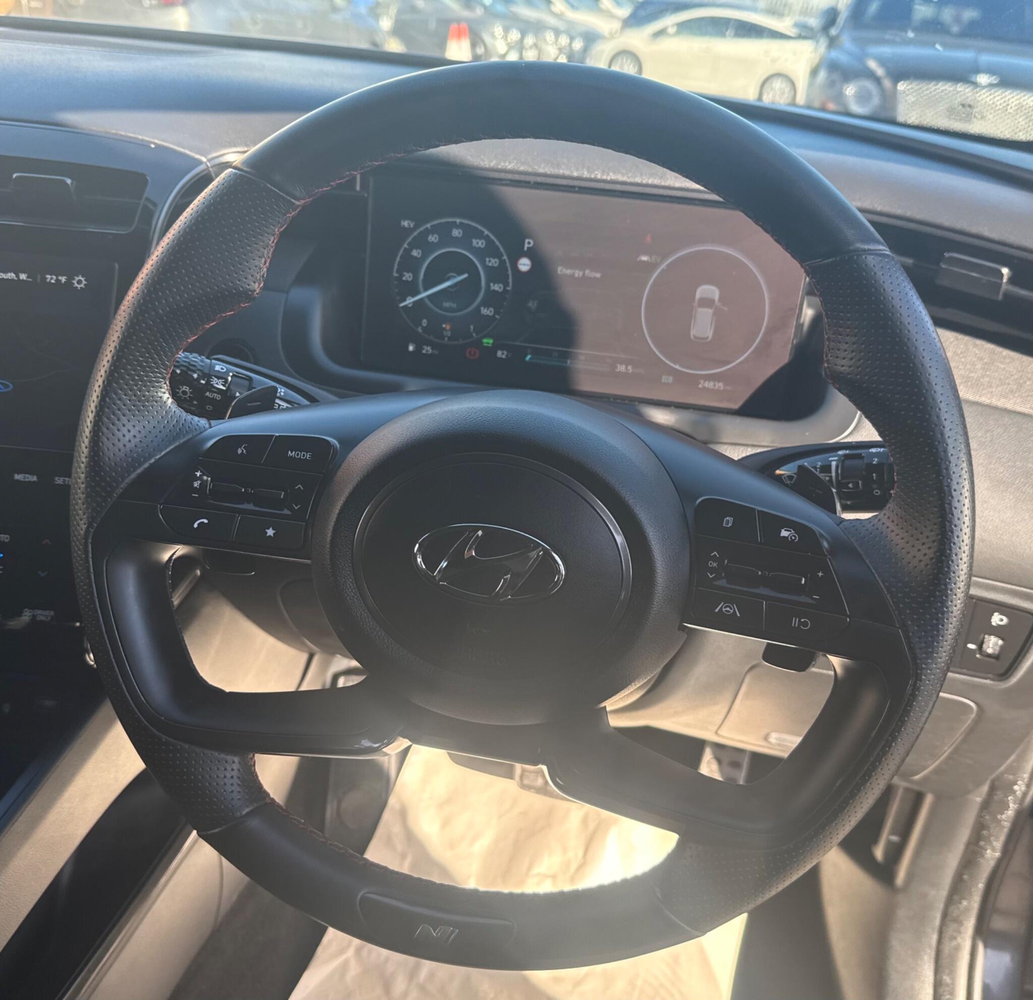 Hyundai Tucson view 26