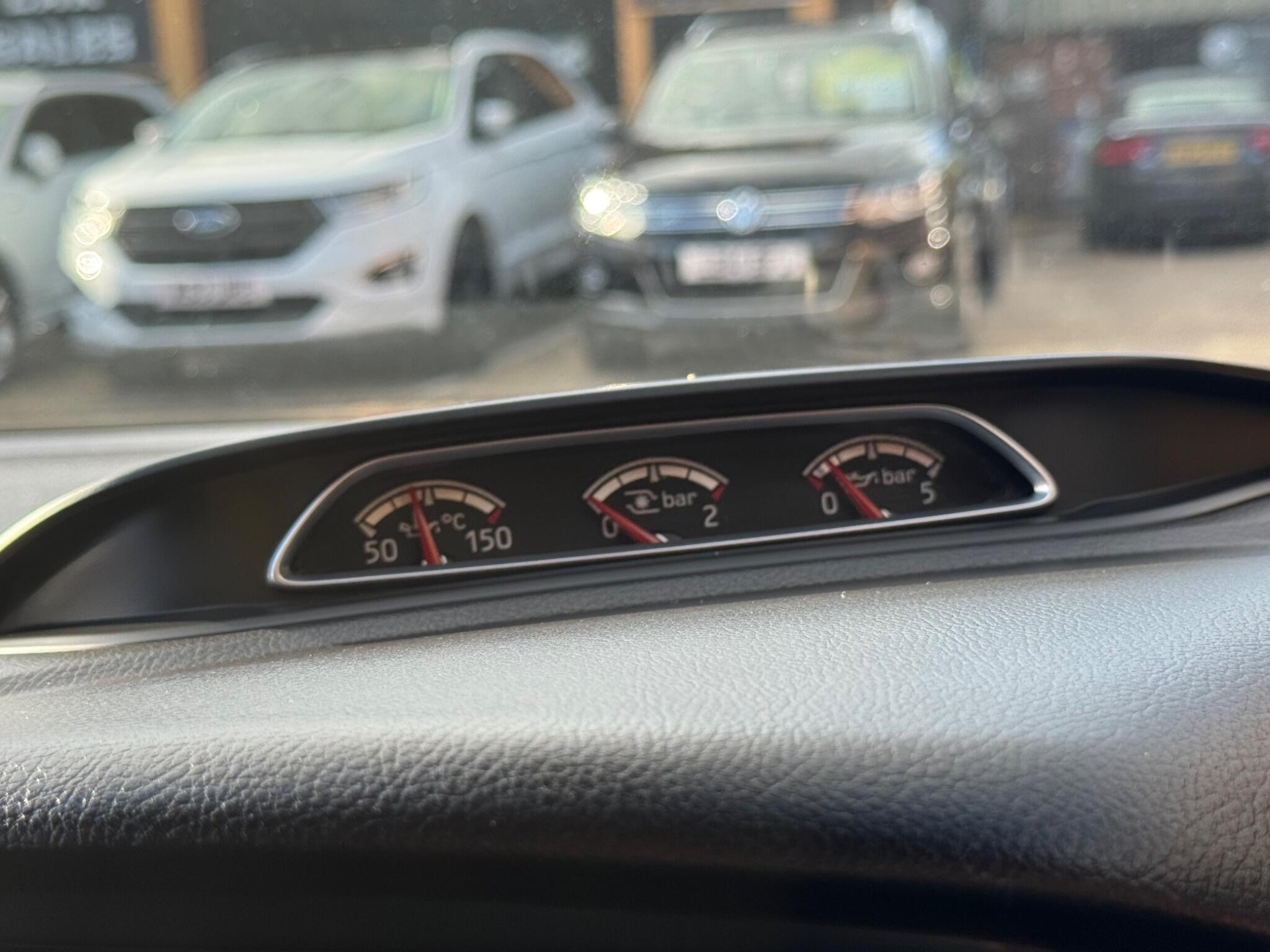 Ford Focus view 25