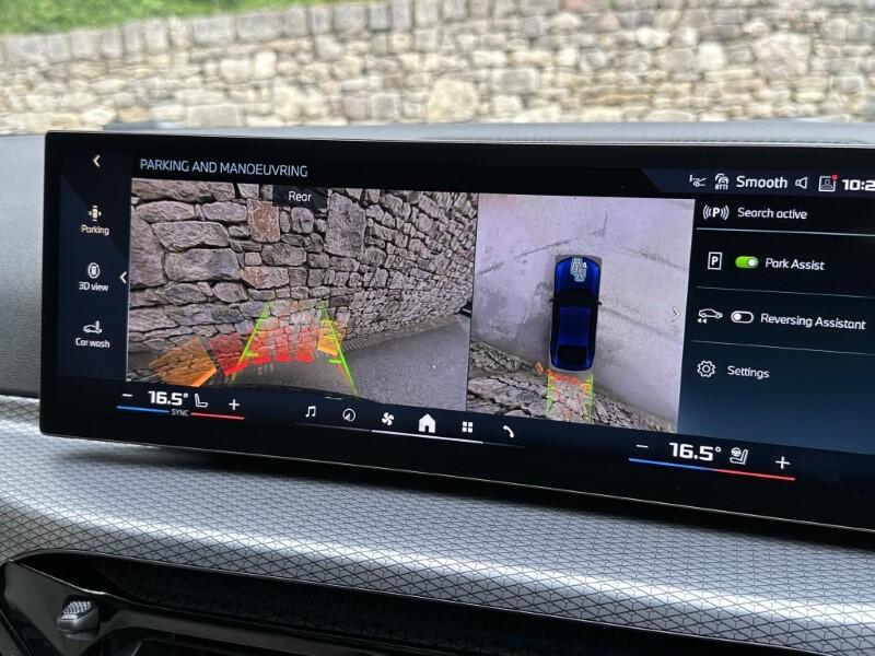 BMW i4 view 19