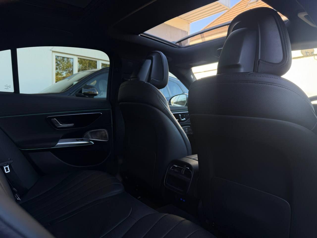 Mercedes-Benz E-Class view 15