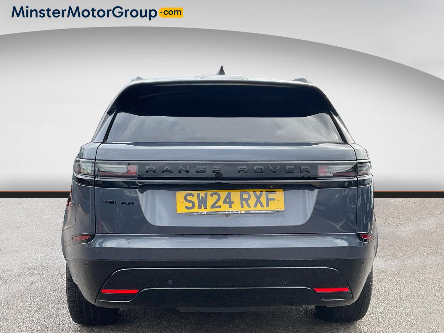Land Rover Range Rover Velar view 3