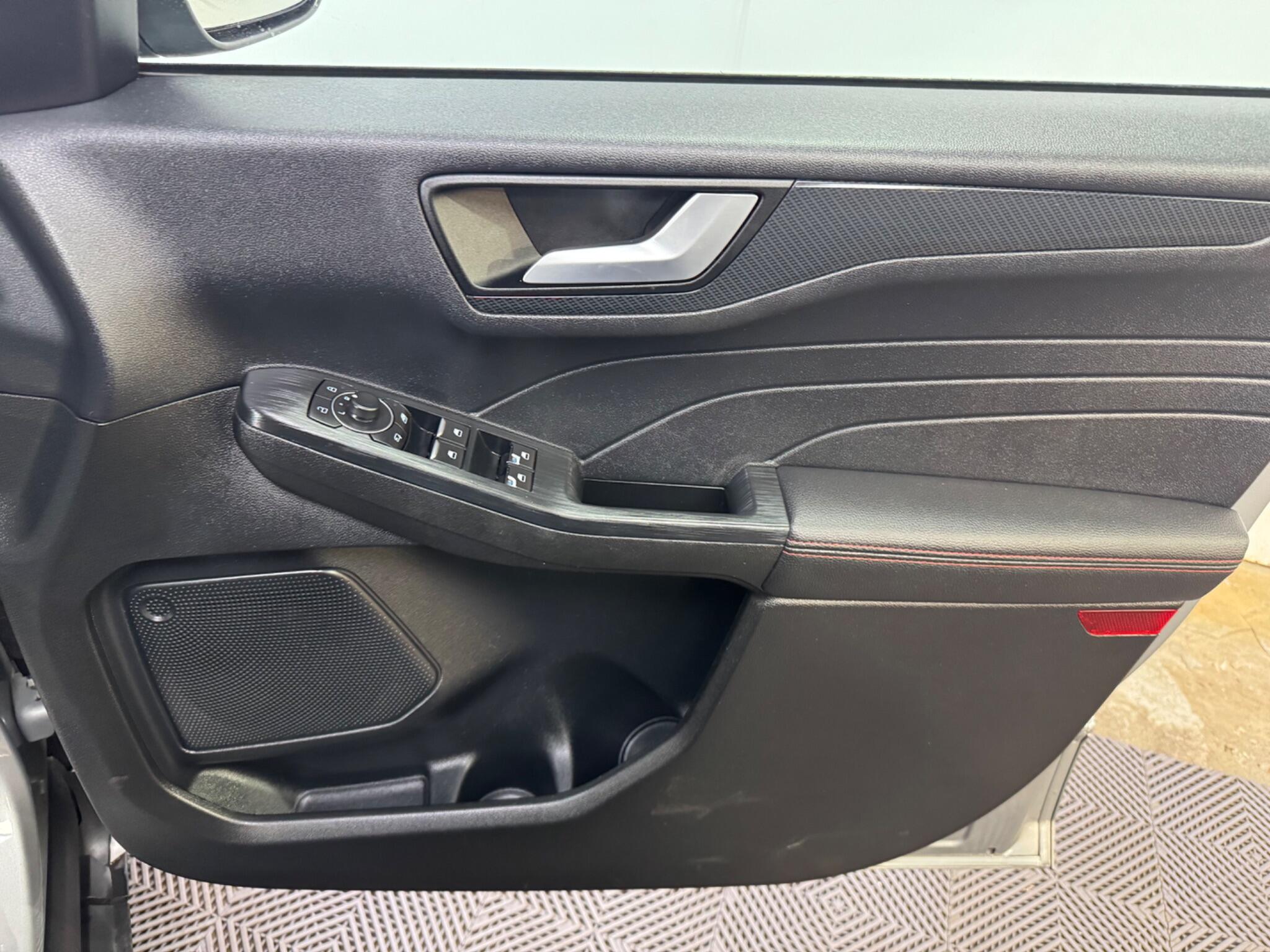Ford Kuga view 23
