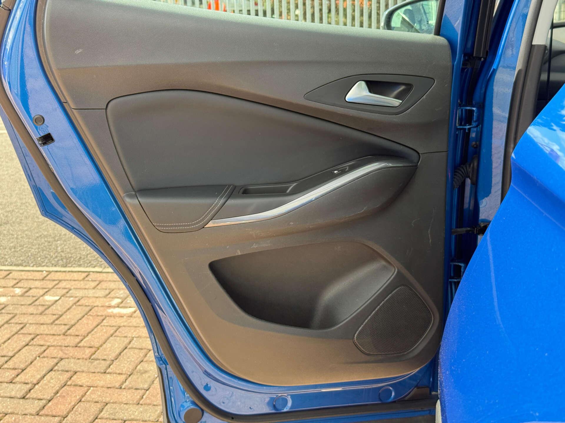 Vauxhall Grandland X view 40