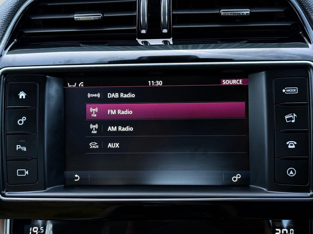 Jaguar Xe view 35