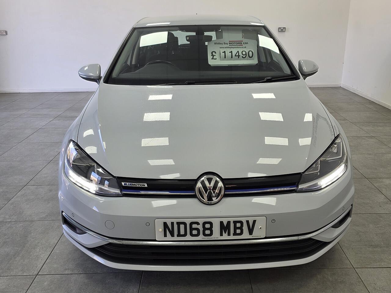 Volkswagen Golf view 7