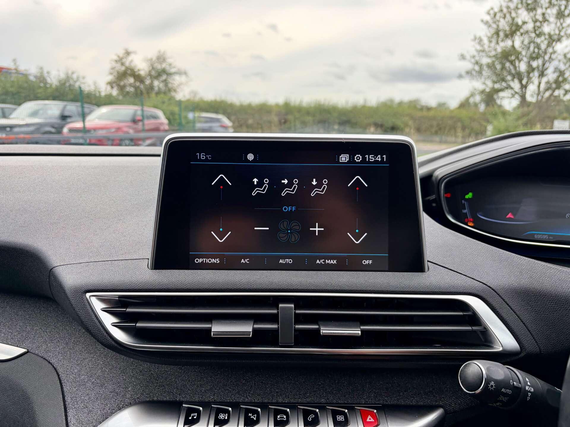 Peugeot 3008 view 41