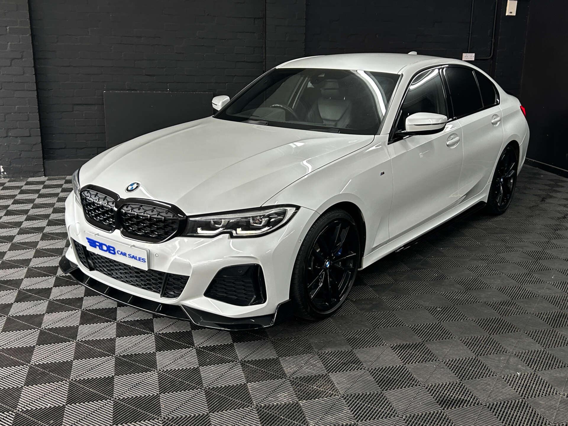 BMW 3 Series view 6