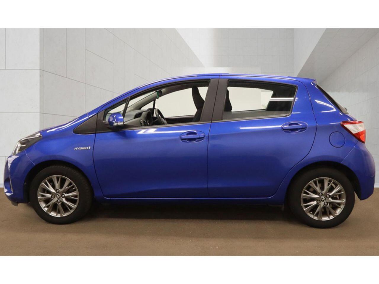 Toyota Yaris view 5