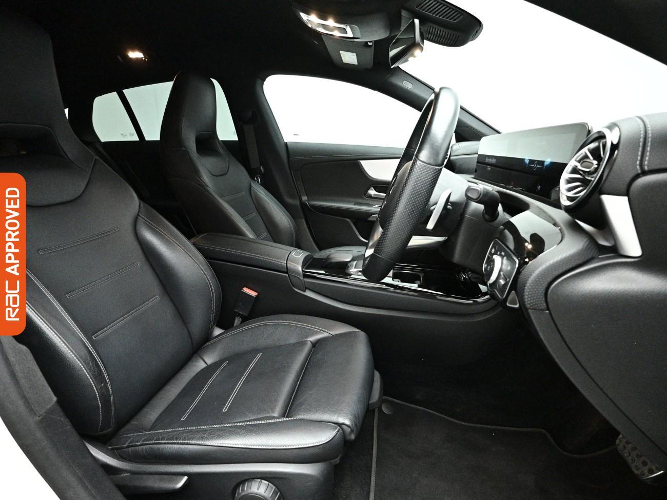 Mercedes-Benz Cla view 12