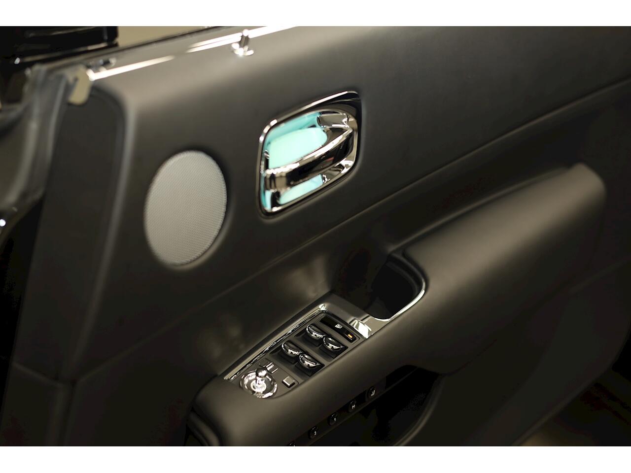 Rolls-Royce Dawn view 41