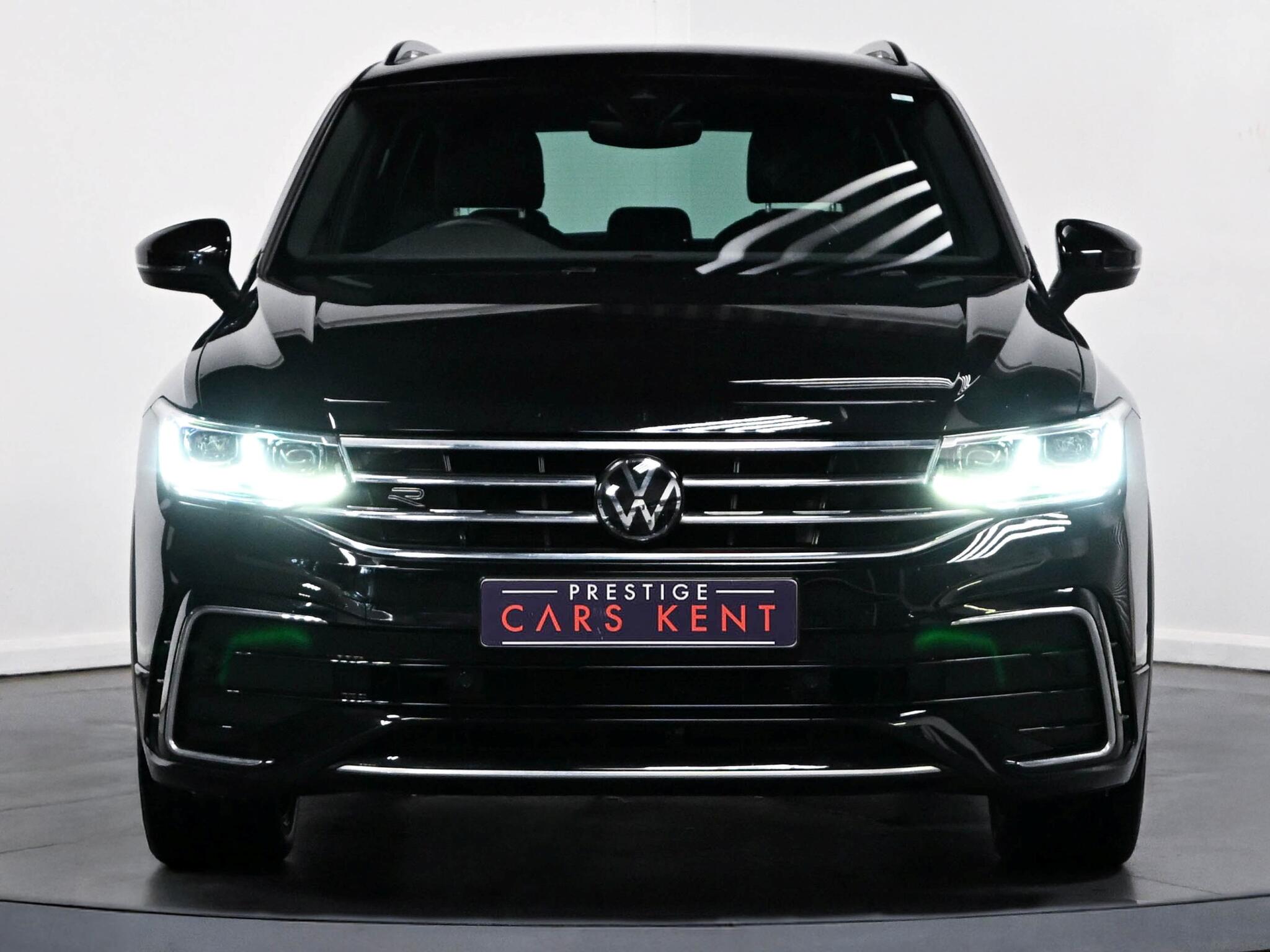 Volkswagen Tiguan view 8