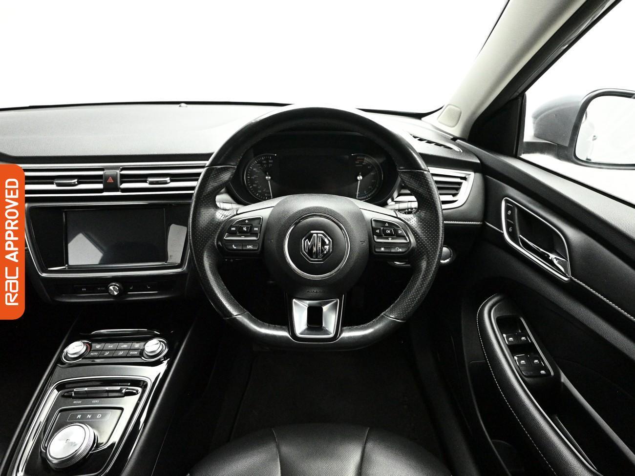 MG MG5 view 10