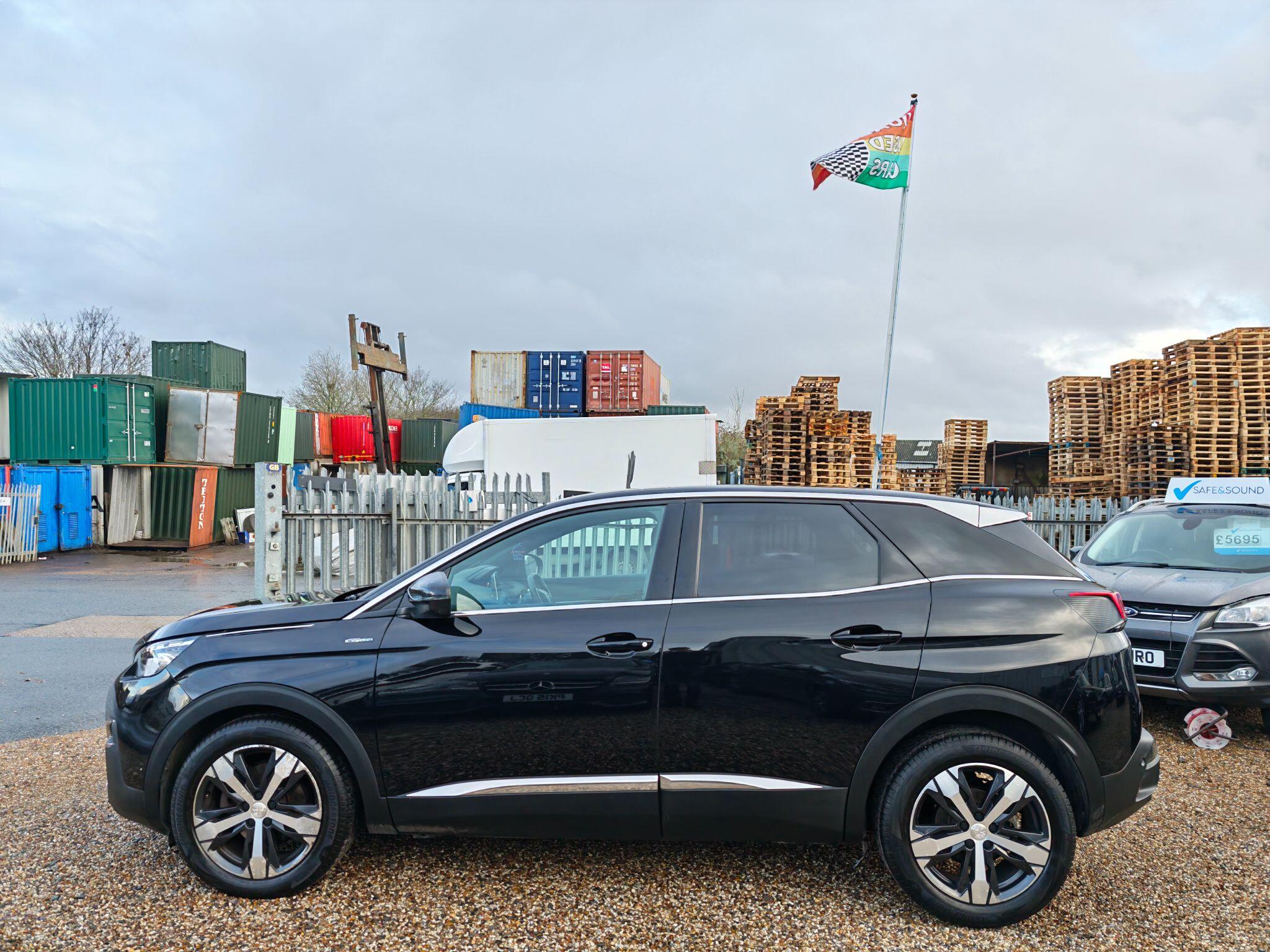 Peugeot 3008 view 9