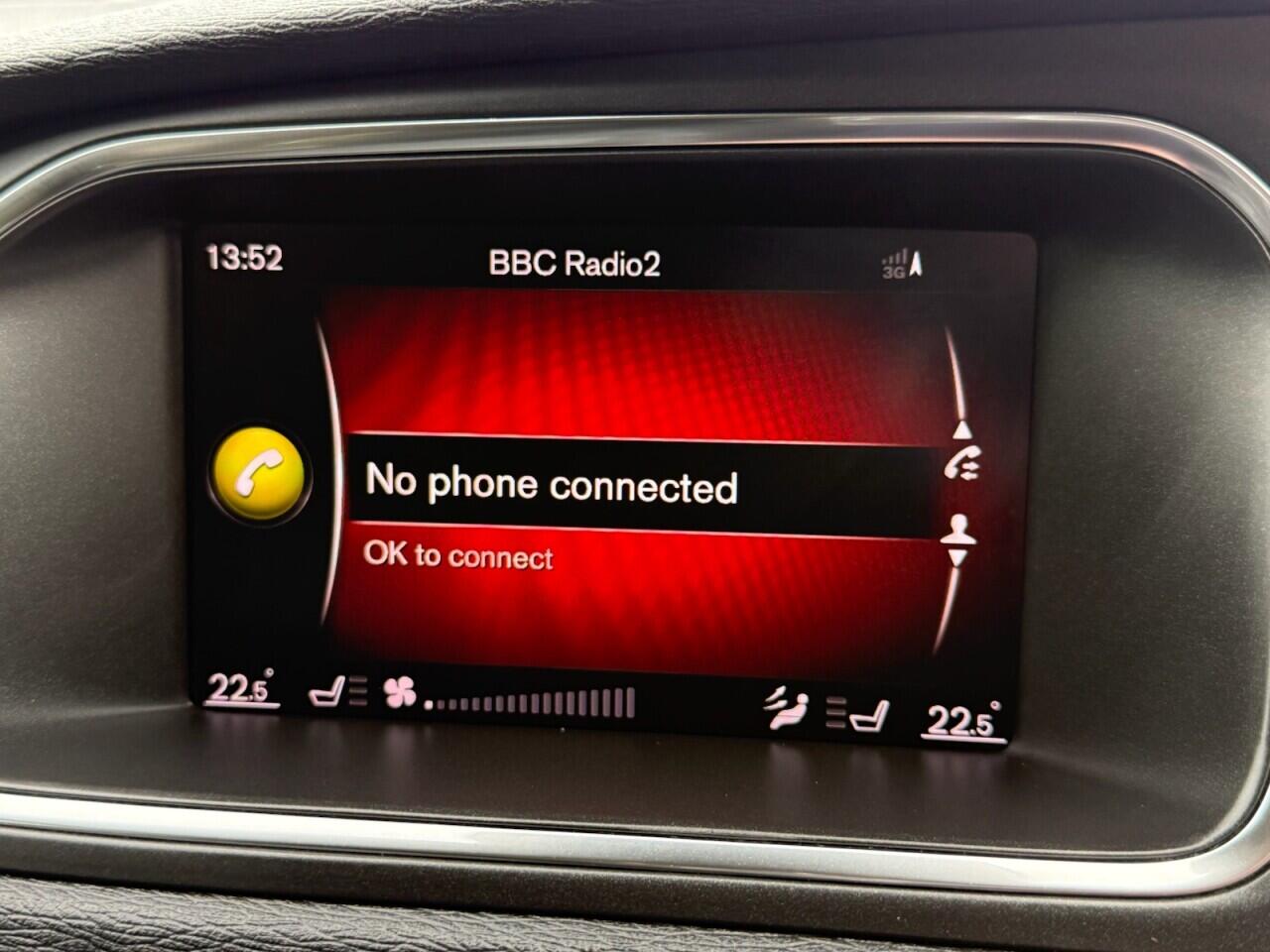 Volvo V40 Cross Country view 30