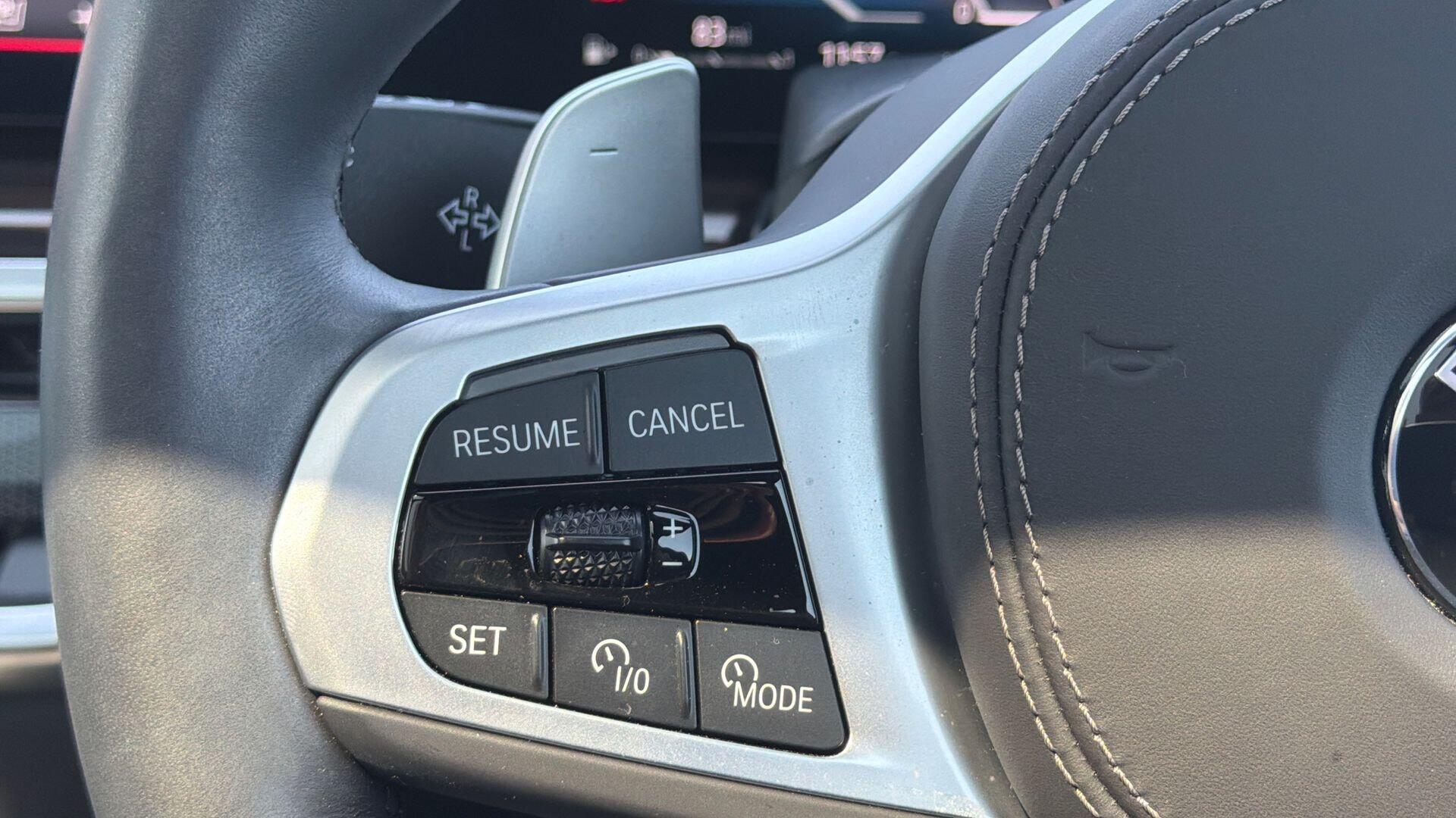 BMW X7 view 17