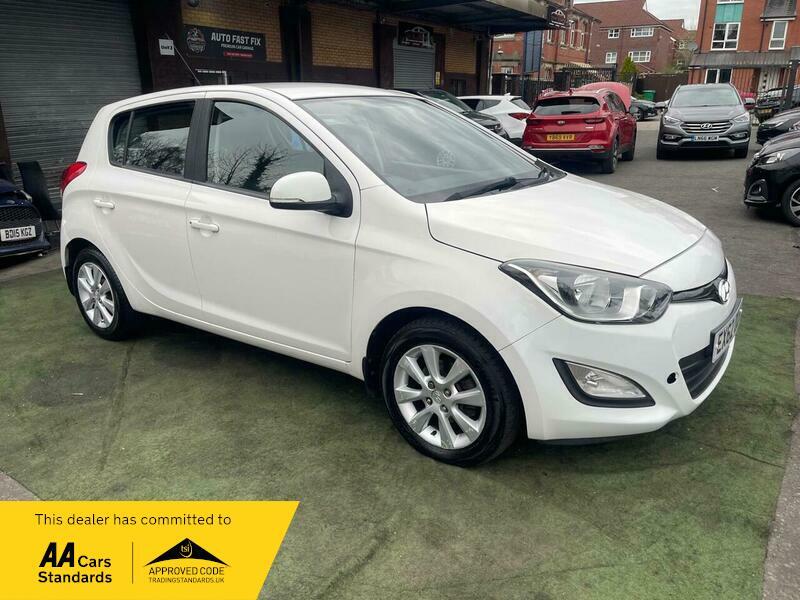 2012 Hyundai i20 image 4