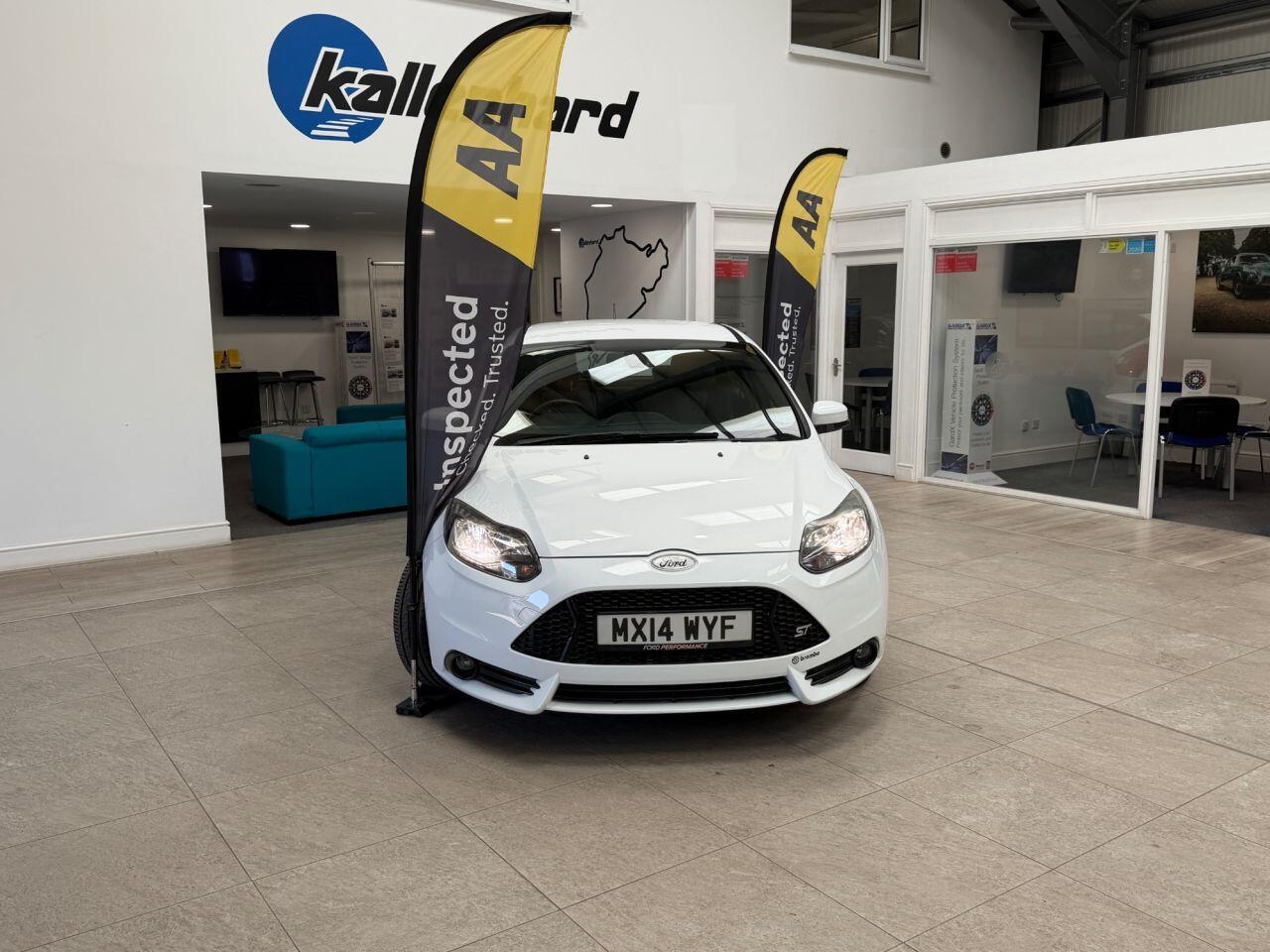 Ford Focus view 31