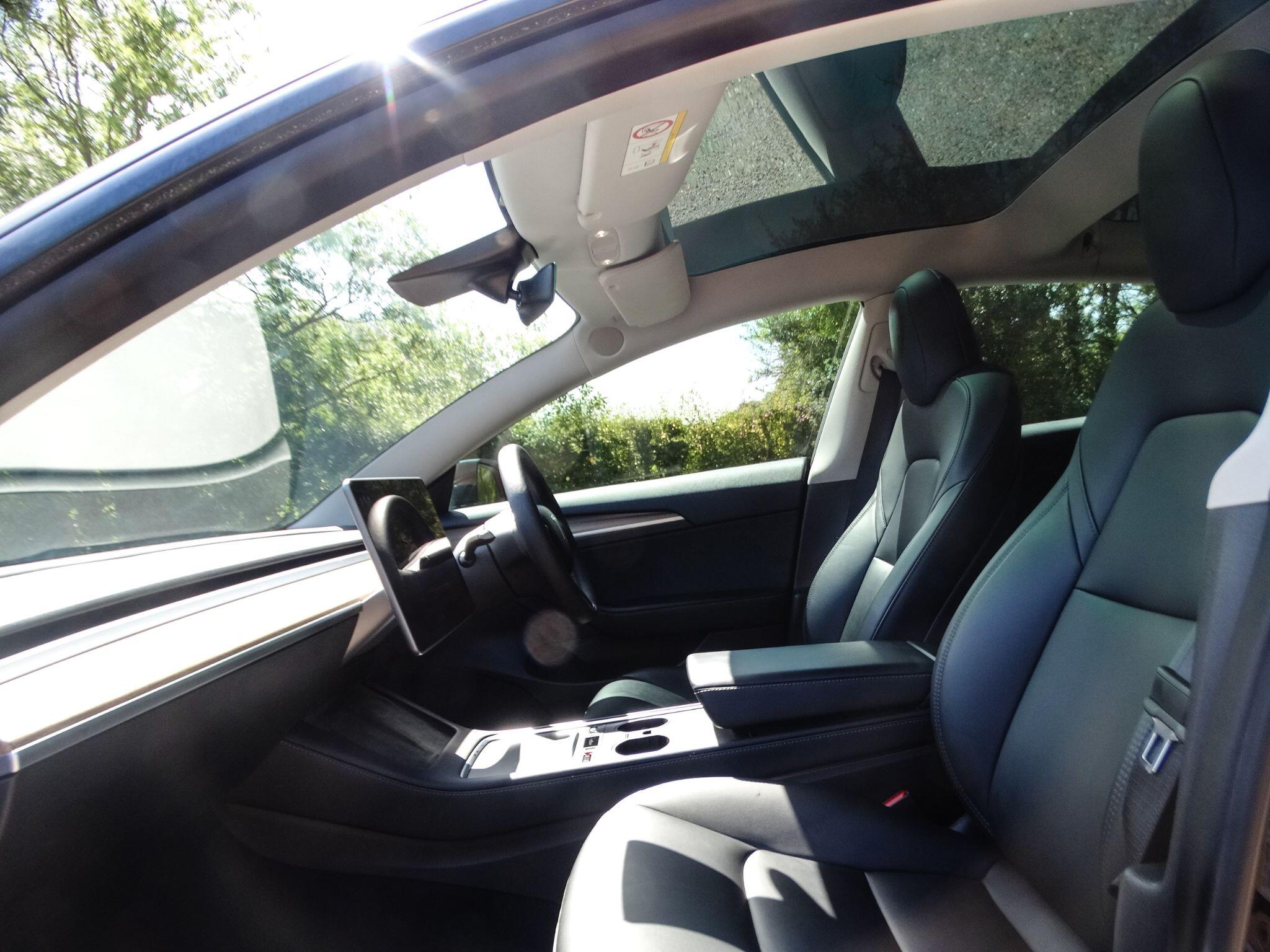 Tesla Model 3 view 3