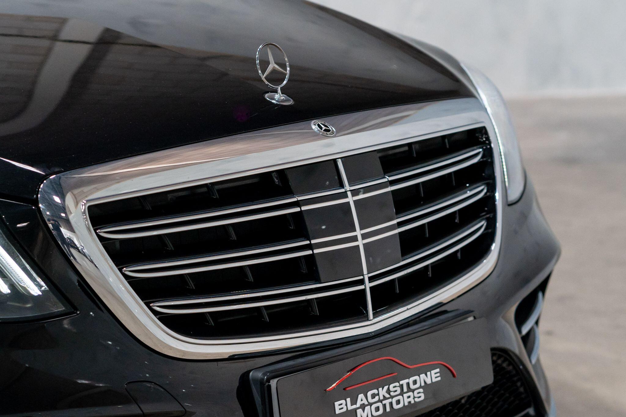Mercedes-Benz S-Class view 44
