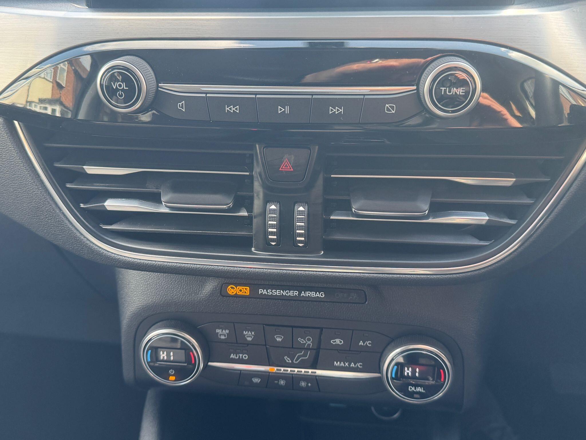 Ford Kuga view 5