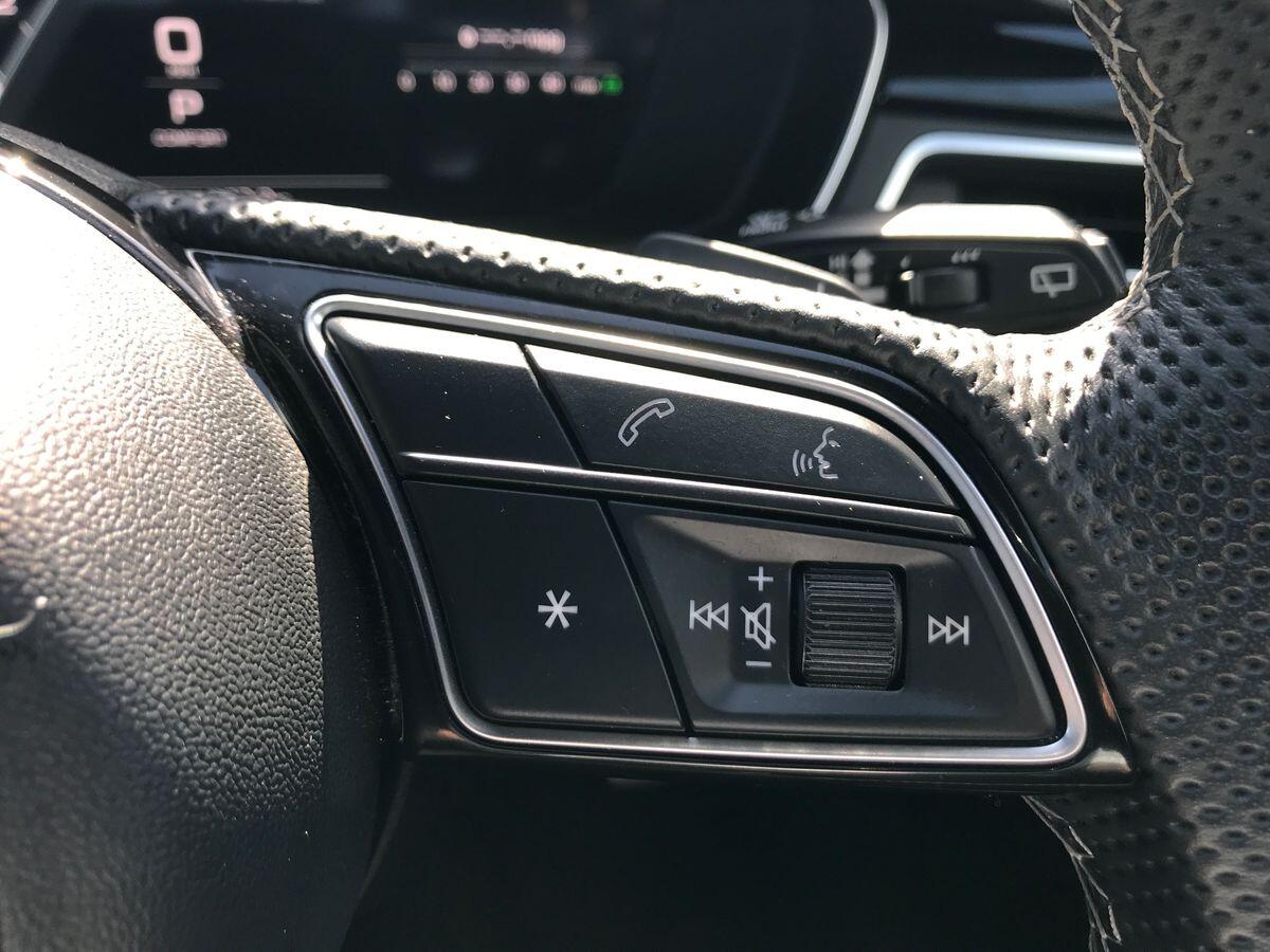 Audi A4 view 19