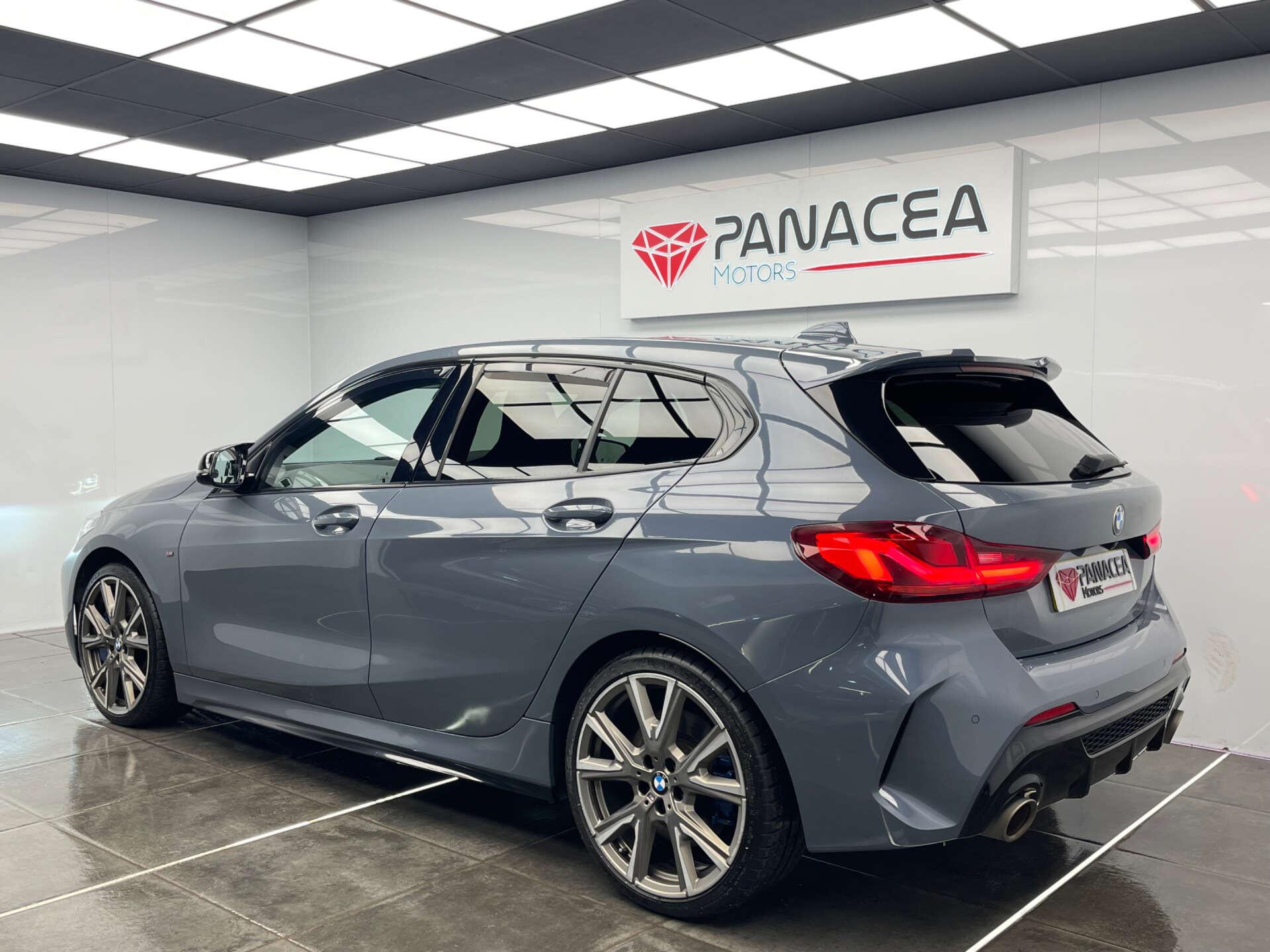 BMW 1 Series view 36
