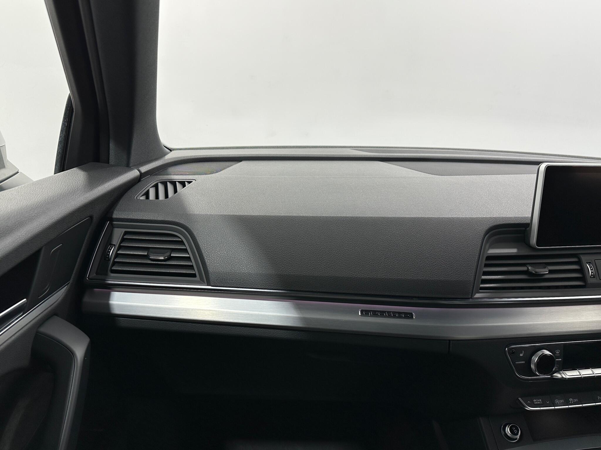 Audi Q5 view 30