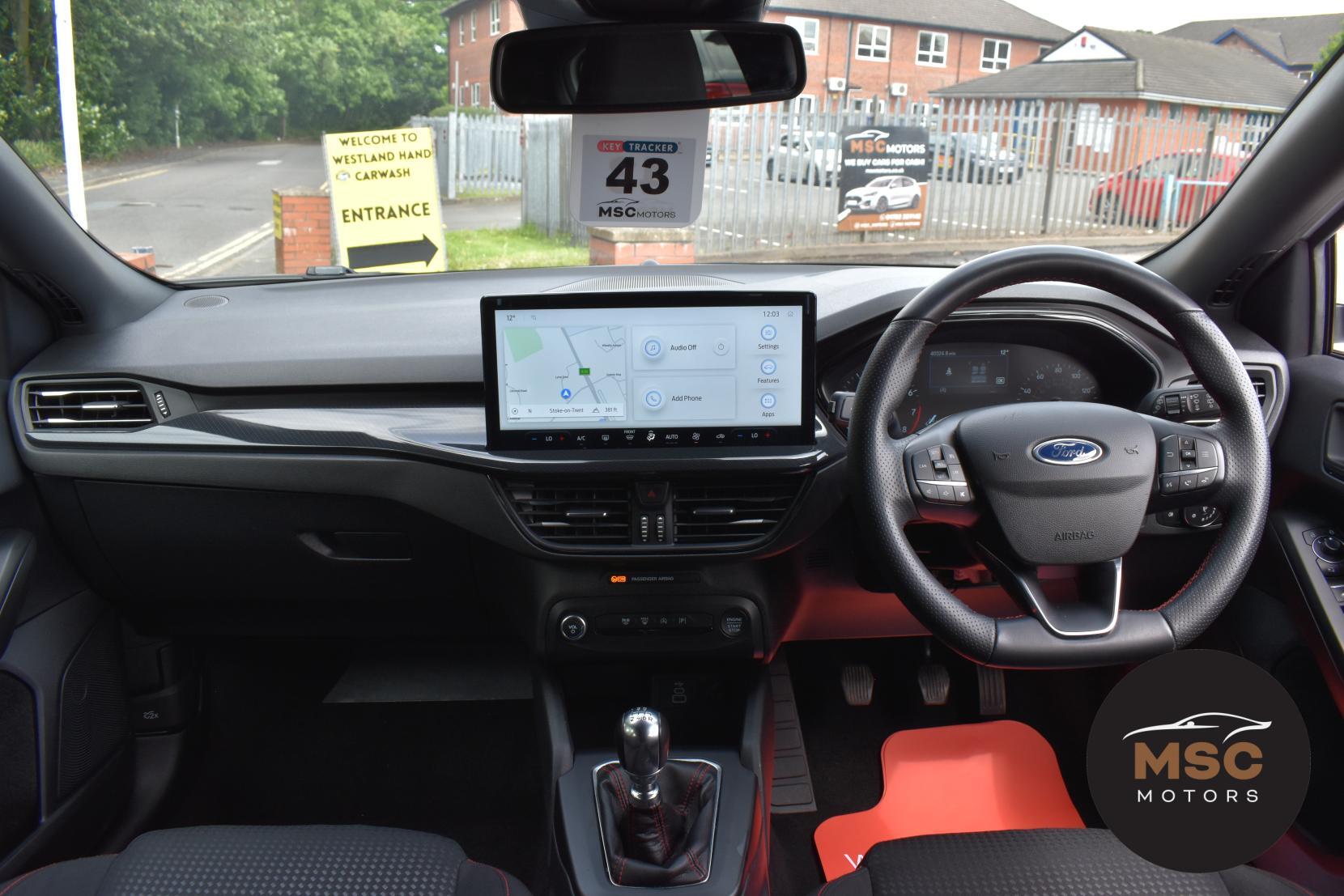 Ford Focus view 40