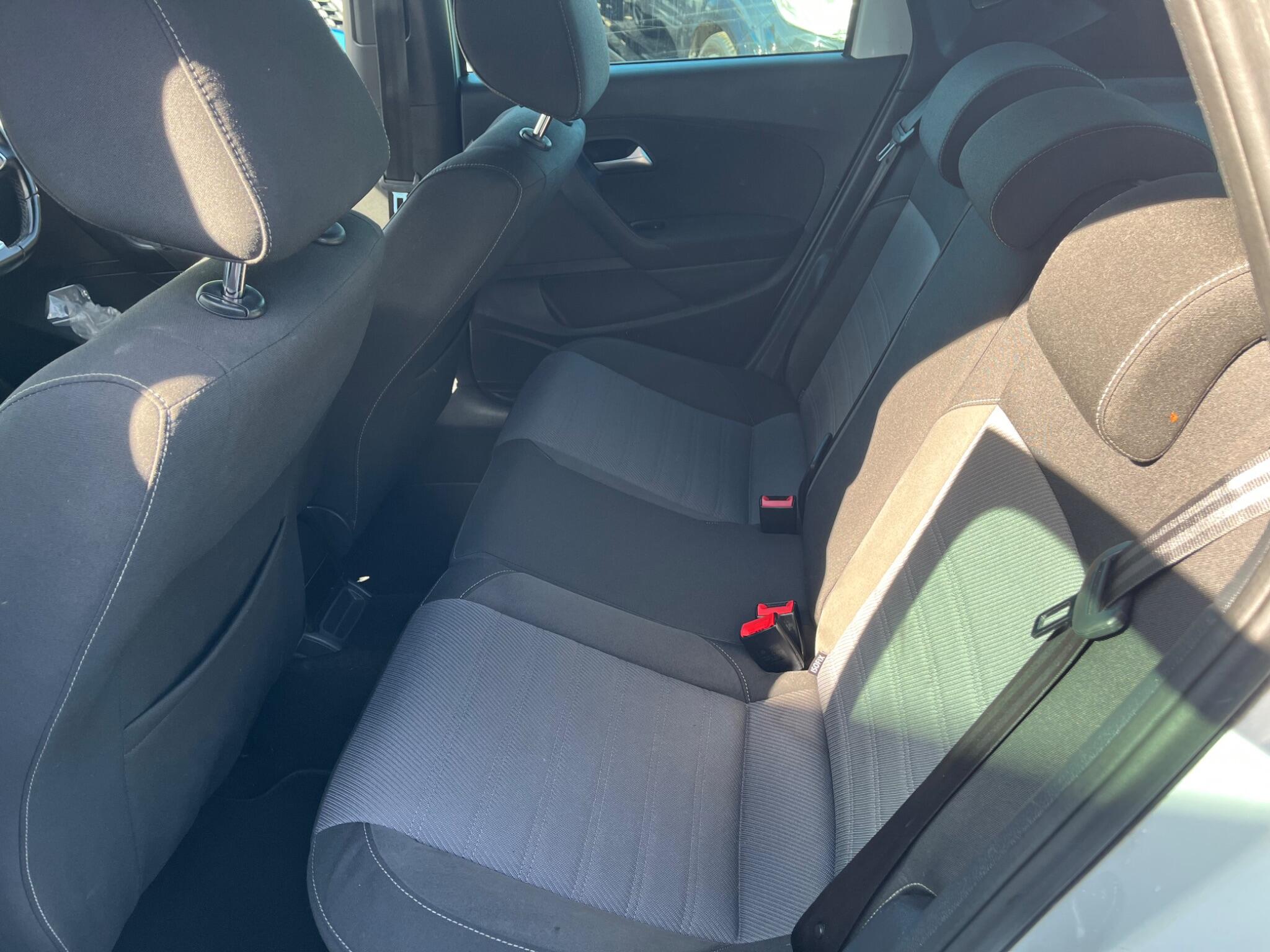 Volkswagen Polo view 13
