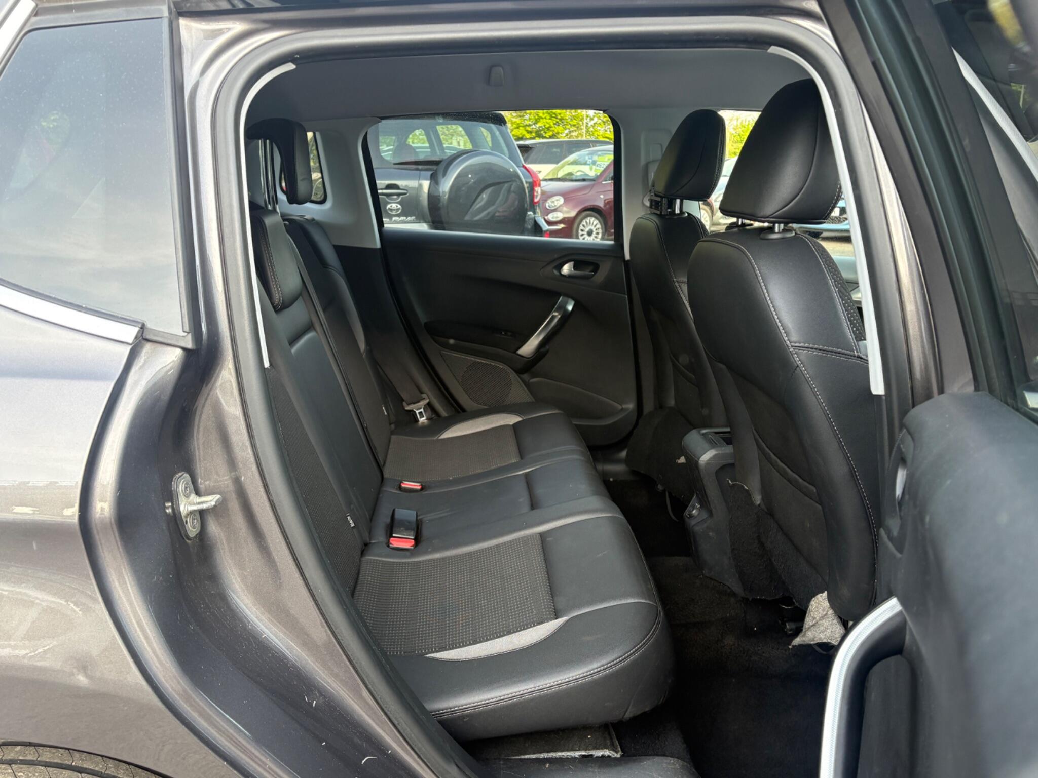 Peugeot 2008 - Image 41