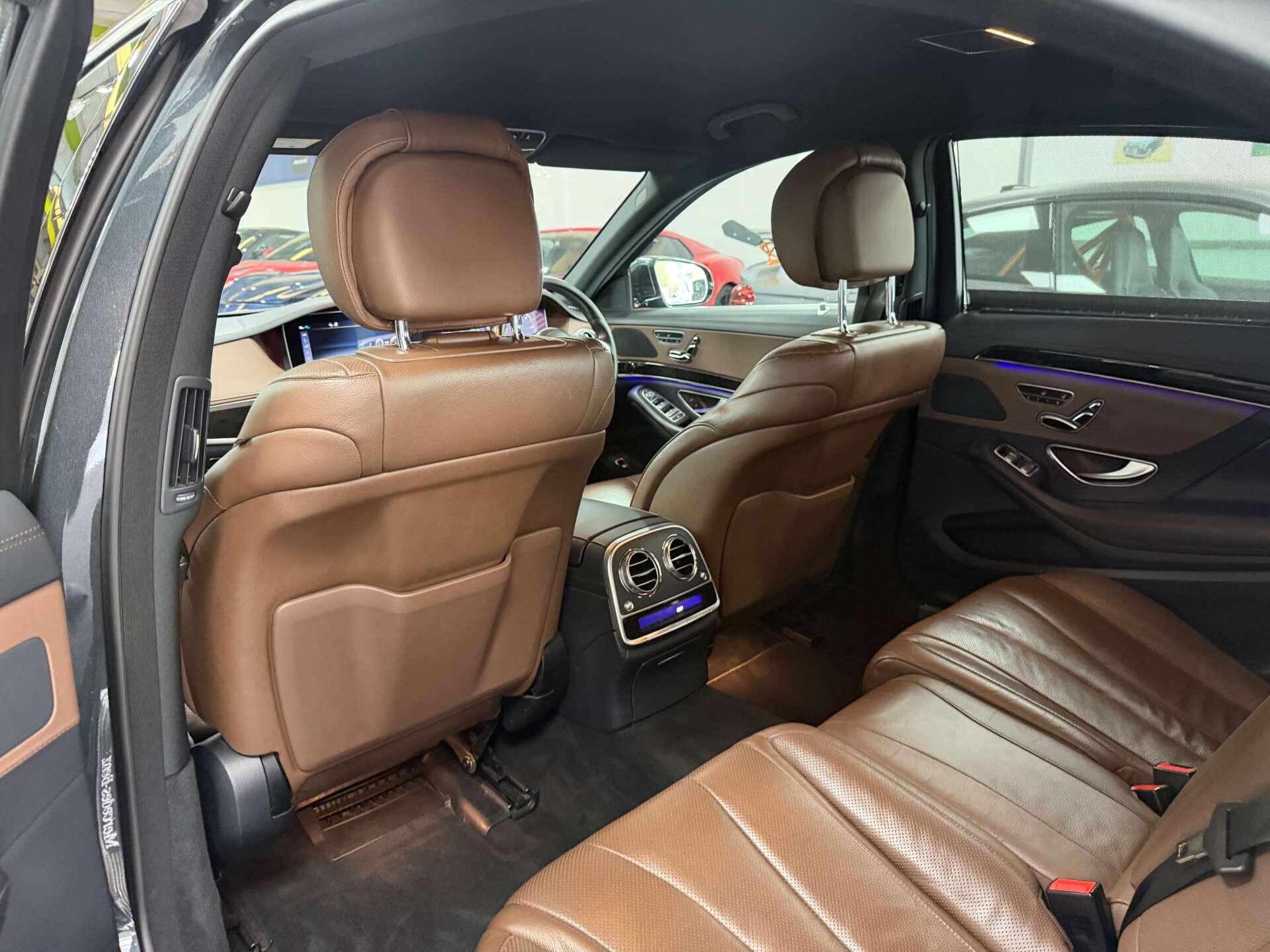 Mercedes-Benz S-Class view 33