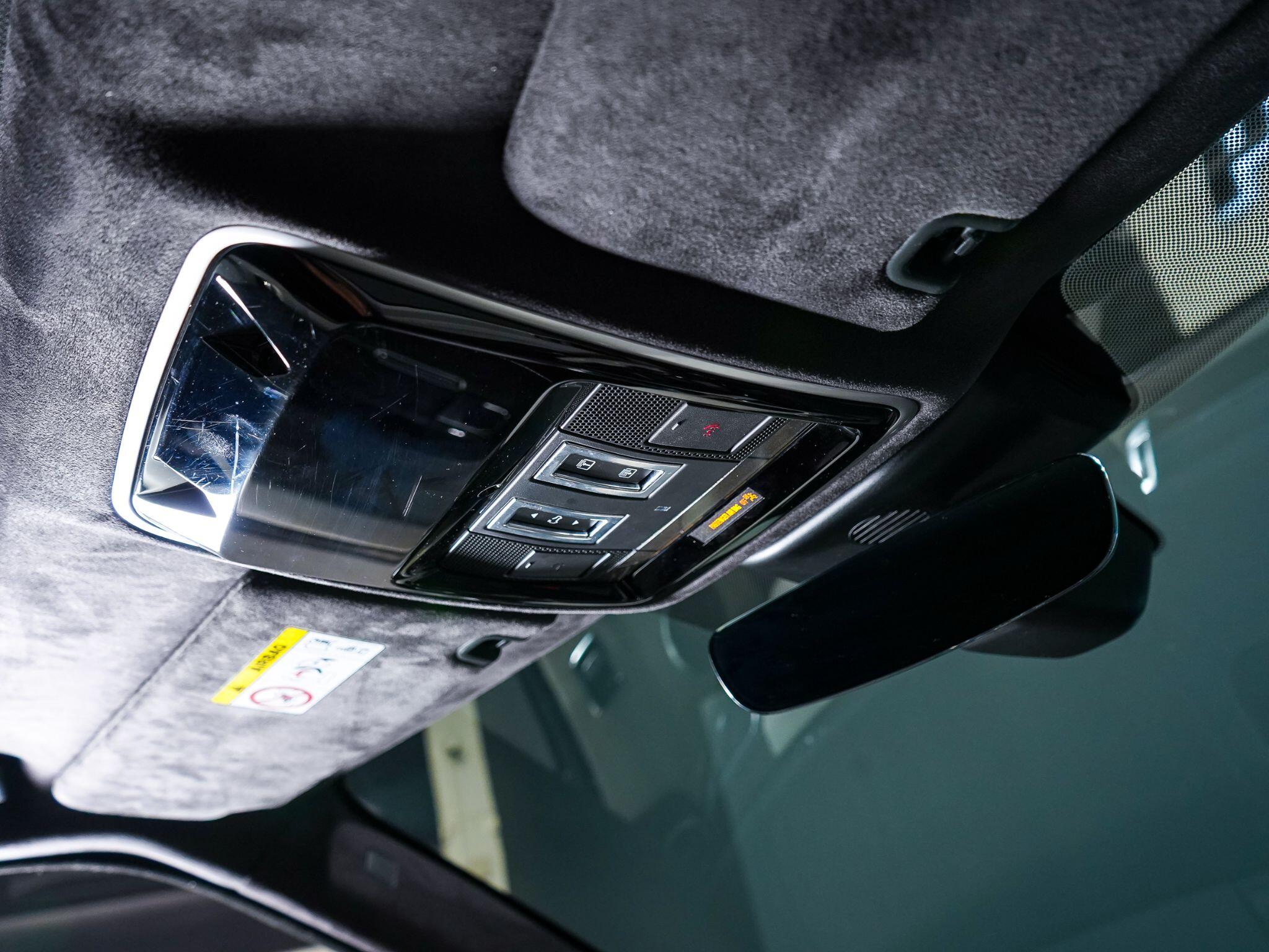 Land Rover Range Rover Sport view 27