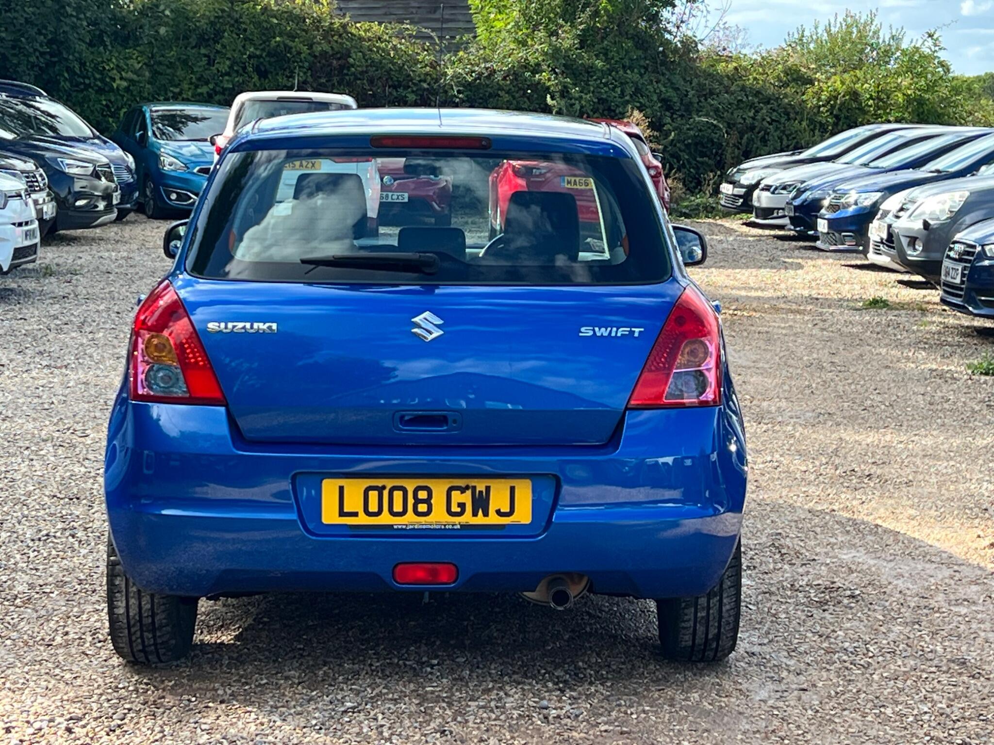 Suzuki Swift view 6