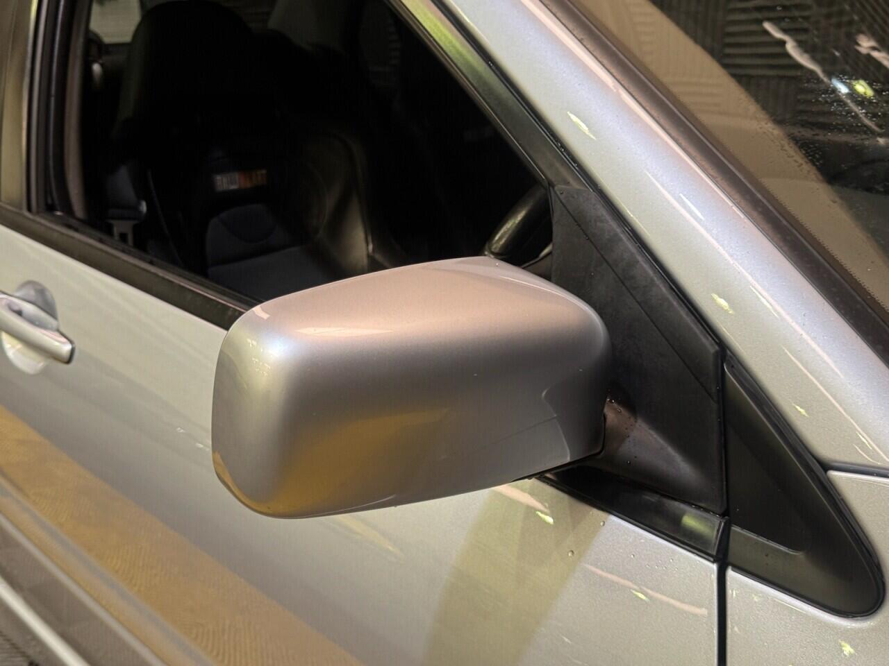 Mitsubishi Lancer view 33