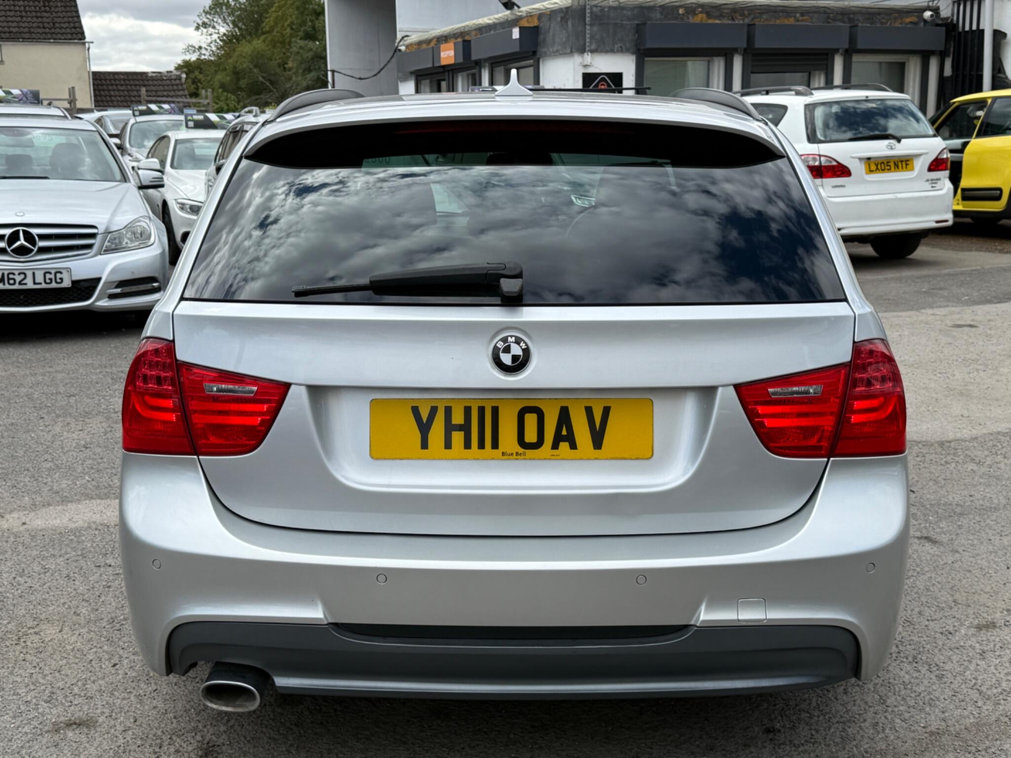 BMW 3 Series - Image 15