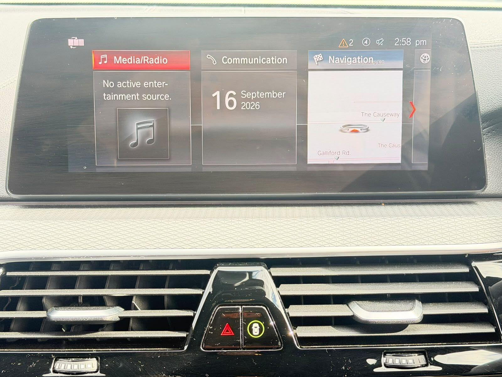 BMW 5 Series view 26