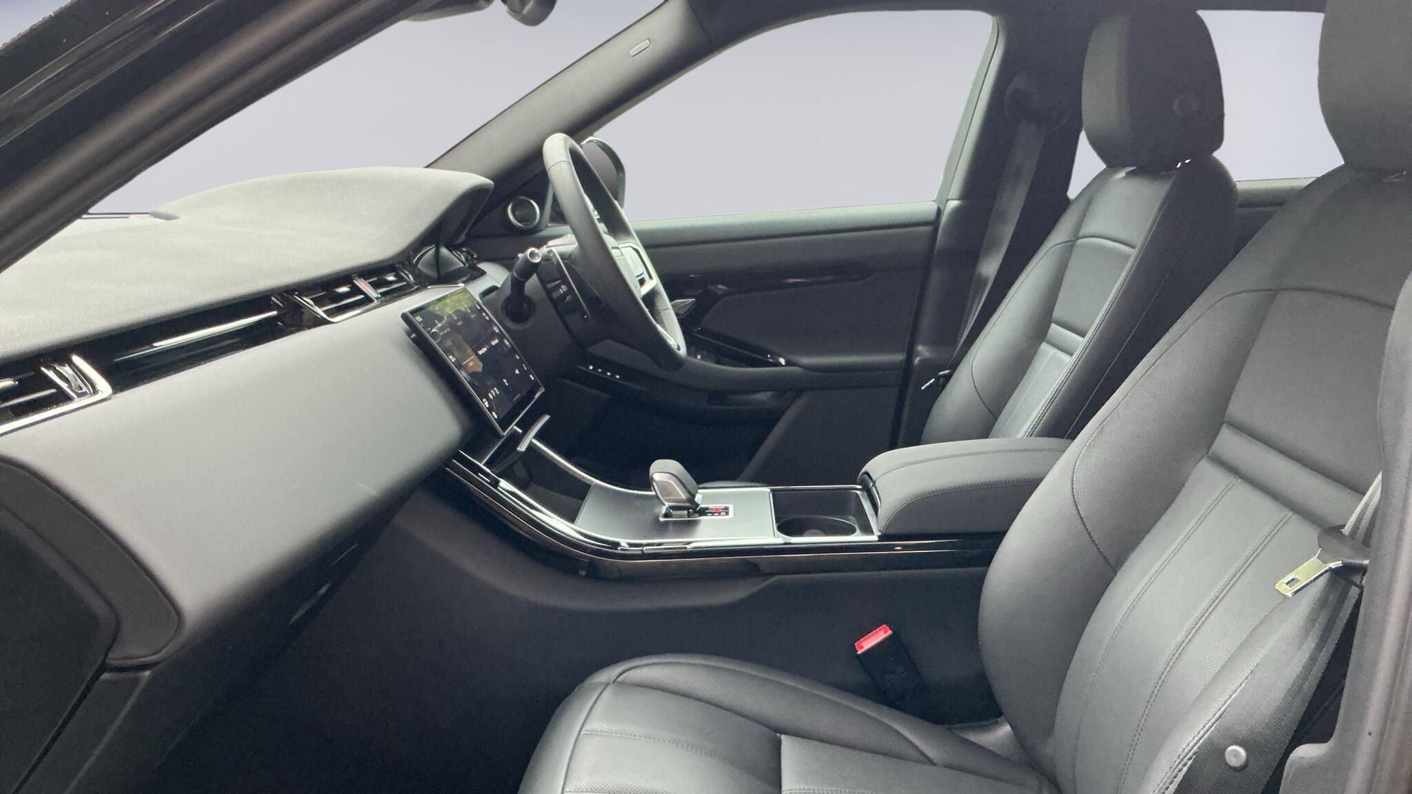 Land Rover Range Rover Evoque view 3