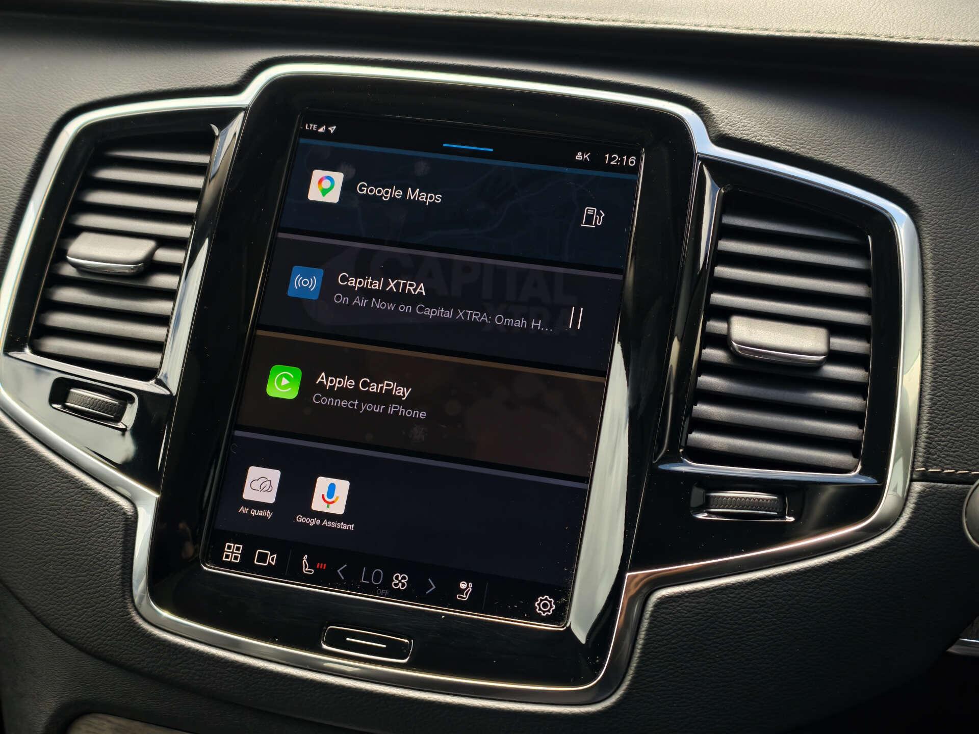 Volvo XC90 view 36
