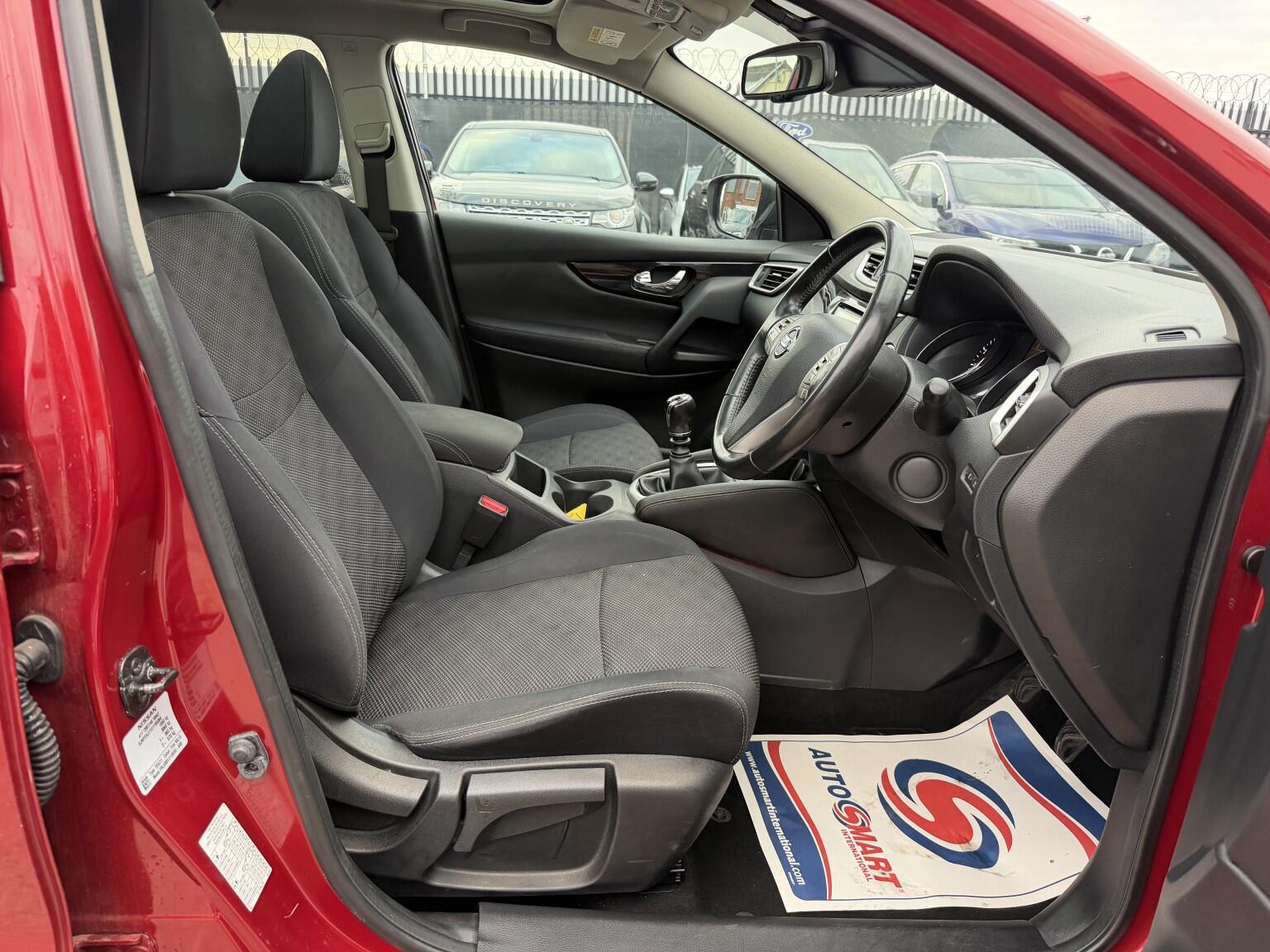 Nissan Qashqai view 2