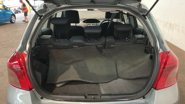 Toyota Yaris view 7