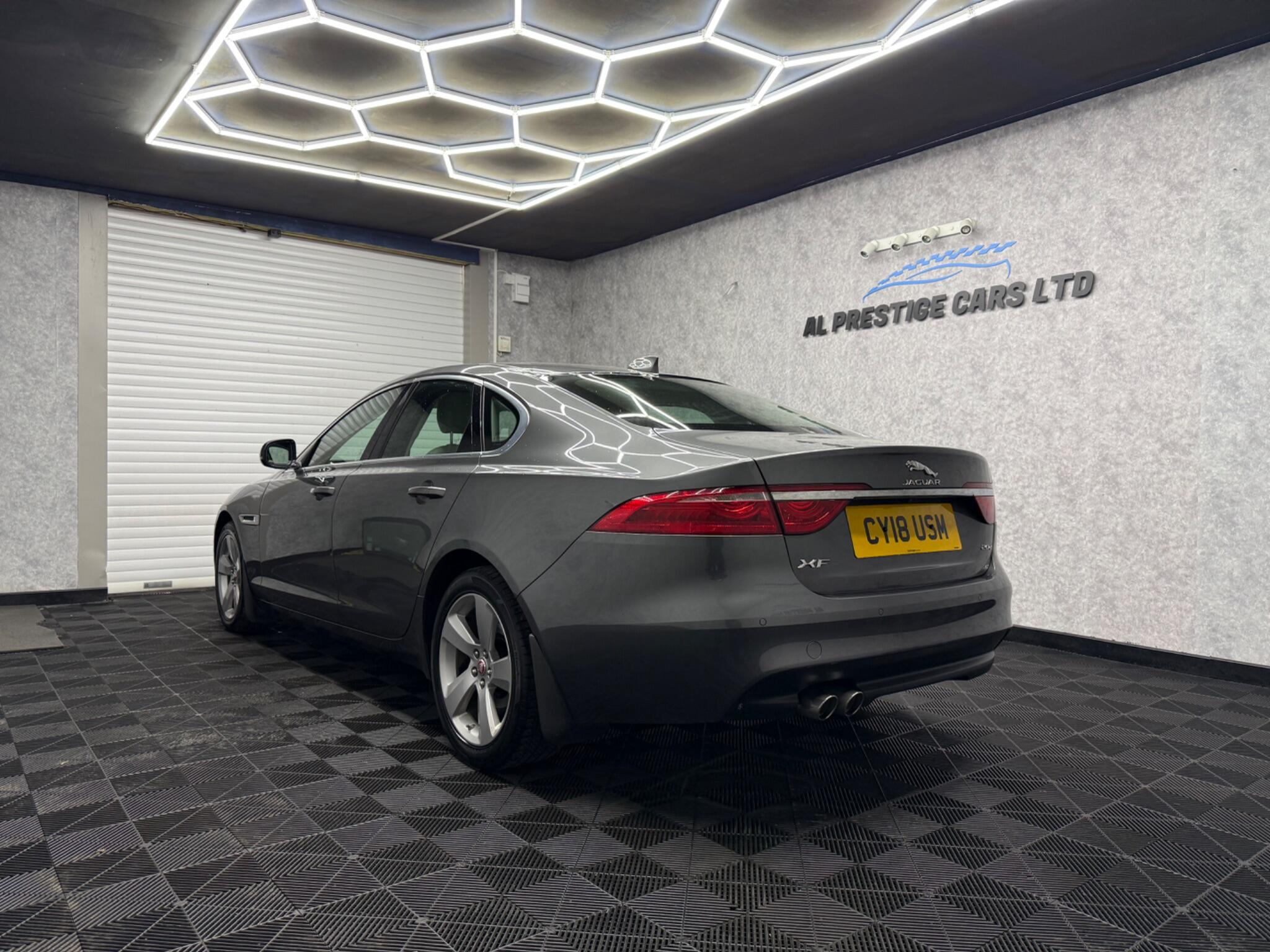 Jaguar XF view 7