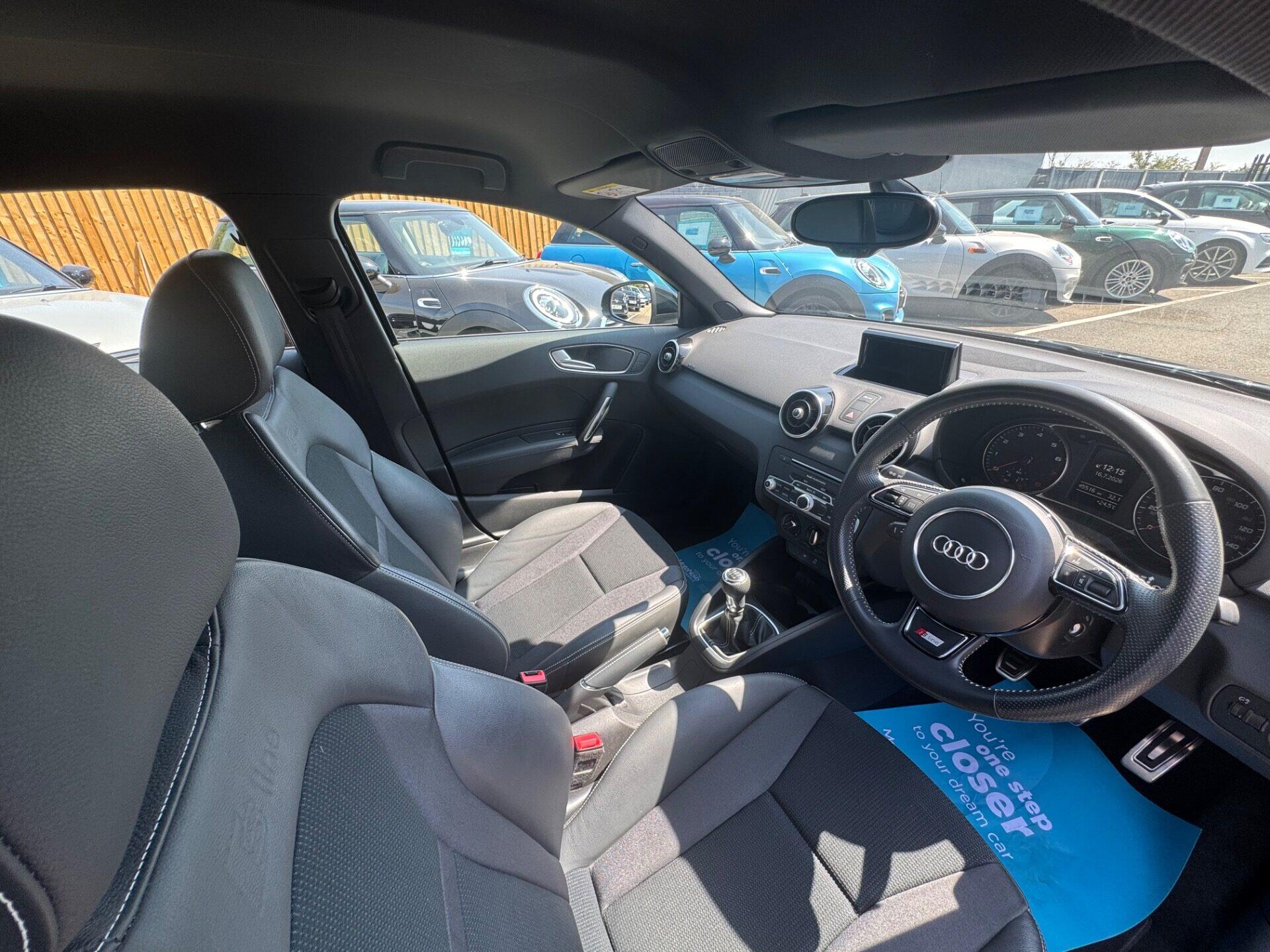 Audi A1 view 25