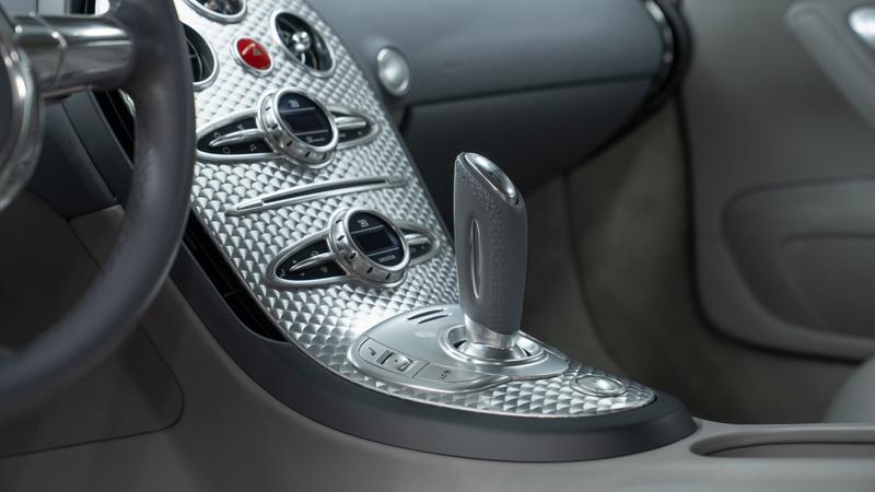 Bugatti Veyron view 36