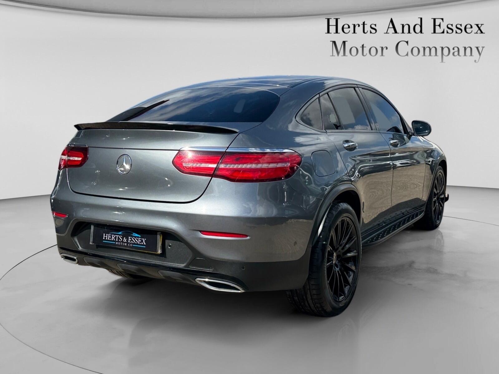 Mercedes-Benz GLC view 8