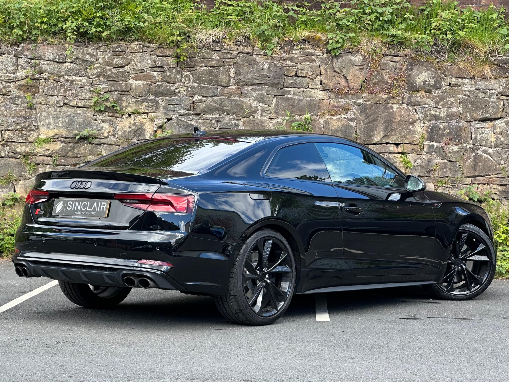 Audi S5 view 7