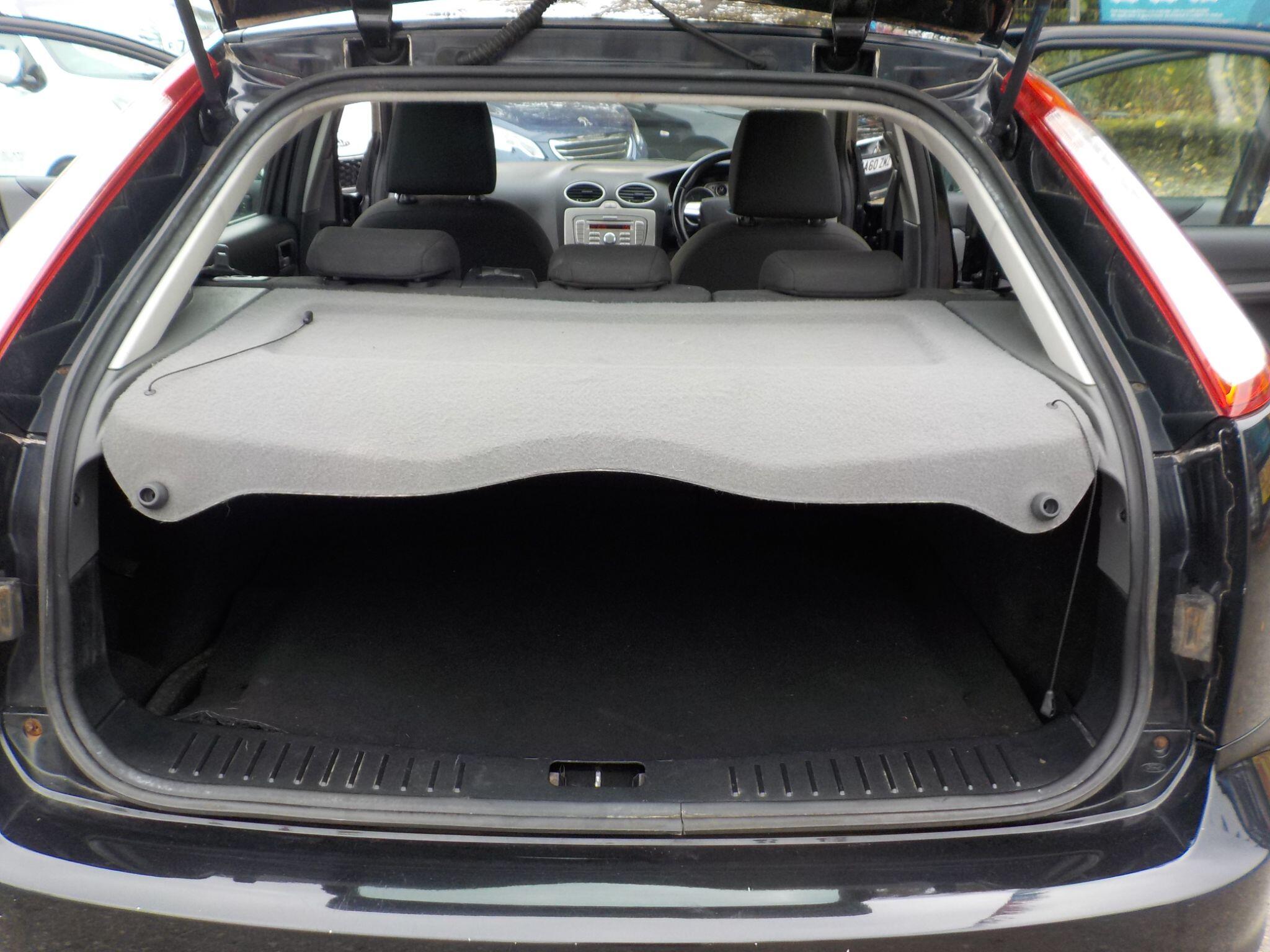 Ford Focus 1.8 Style 5dr
