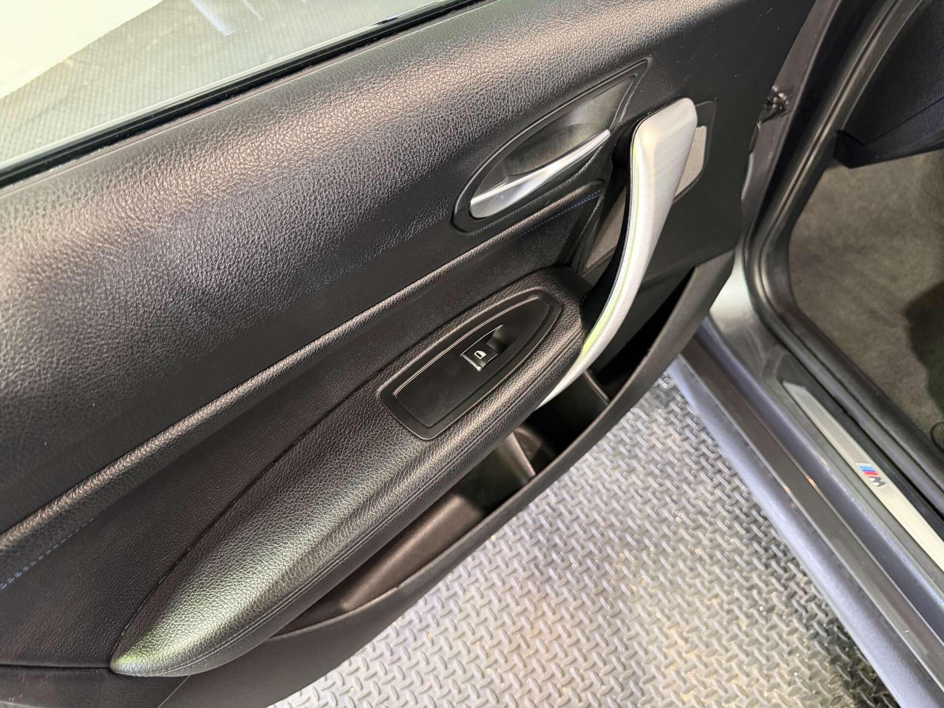 BMW 1 Series view 52
